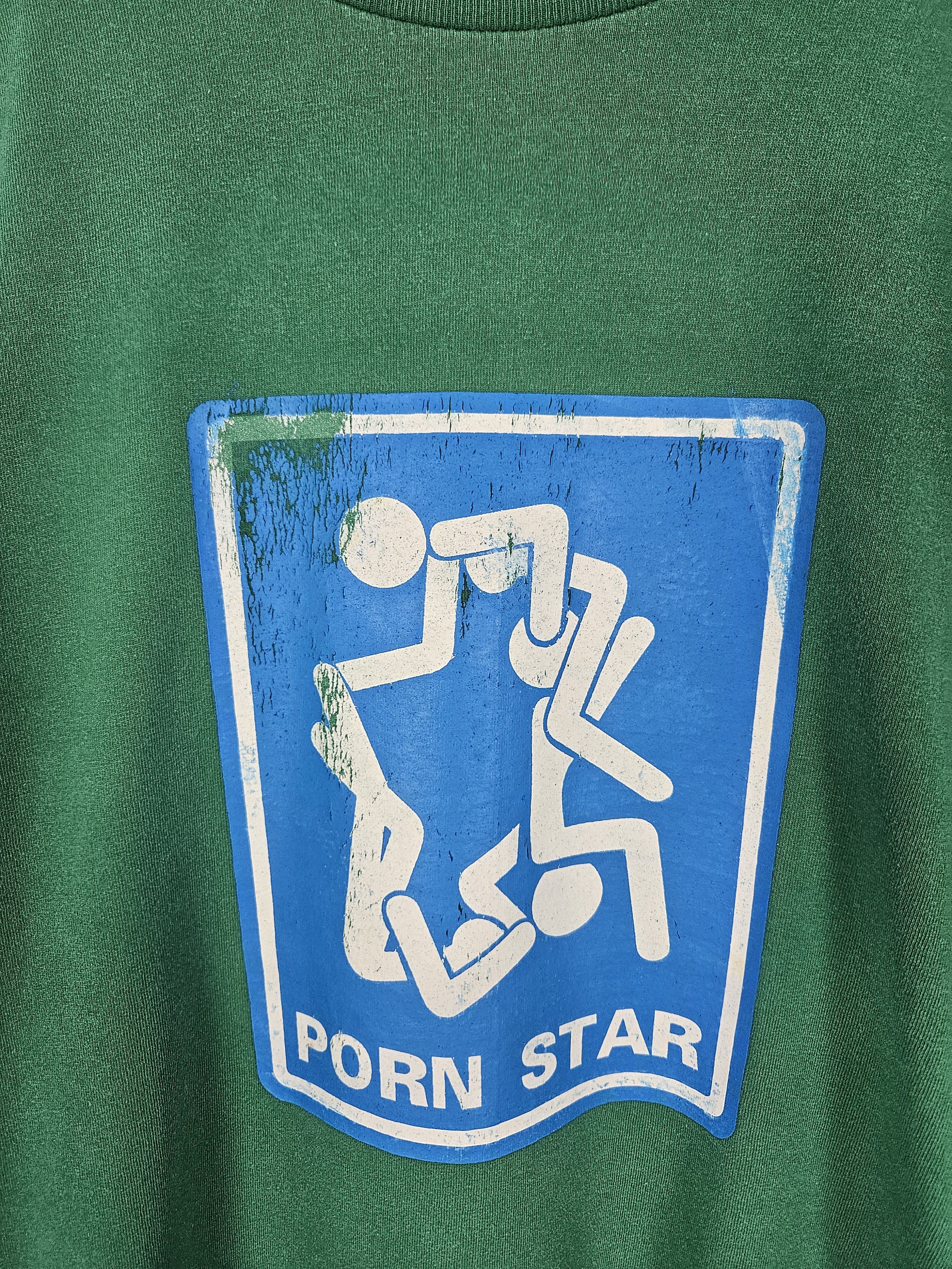Hook-Ups × Vintage Vintage Pornstar Threesome skate Tee Size US M / EU 48-50 / 2 - 4 Thumbnail