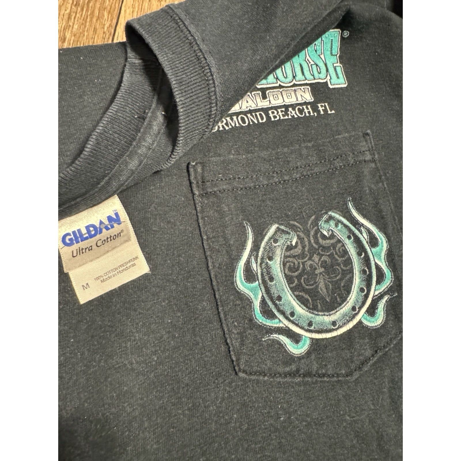 Gildan VINTAGE Iron Horse Saloon Biker Motorcycle Grunge Cyber Goth Grunge Black Y2K Tee VTG Gildan T-Shirt Long Sleeve M Black Mens/Womens Size US M / EU 48-50 / 2 - 7 Thumbnail