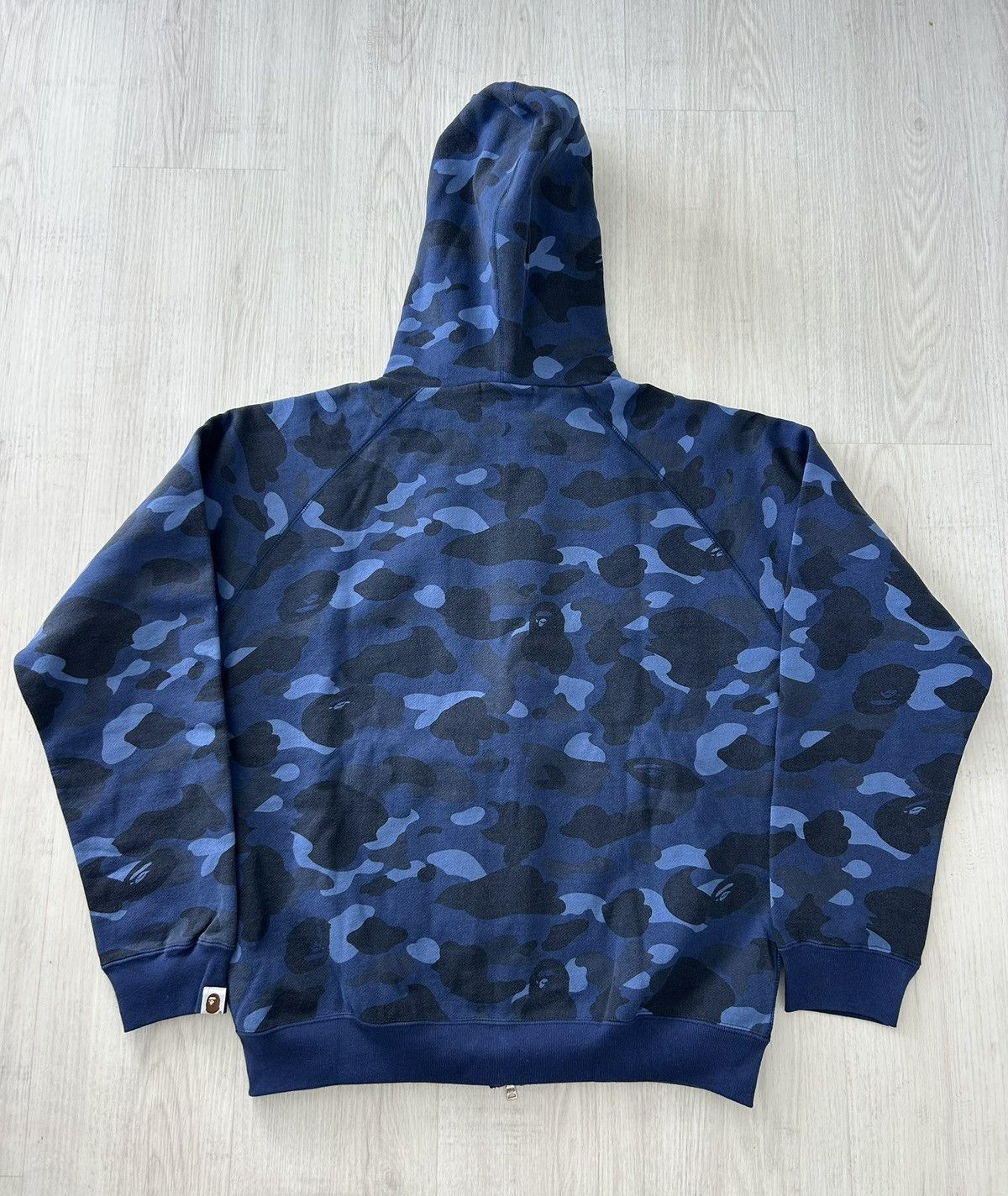 Bape VERY RARE OG 2005 A BATHING APE 1ST BLUE CAMO FULLZIP HOODIE Size US M / EU 48-50 / 2 - 5 Thumbnail