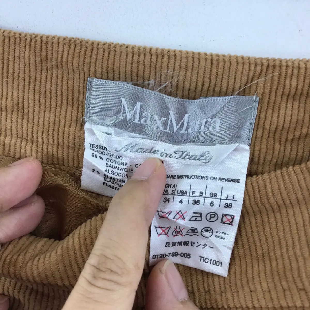 Max Mara Vintage MAX MARA Made In Italy Yoke Panel Midi Box Pleats Size 28" / US 6 / IT 42 - 5 Thumbnail