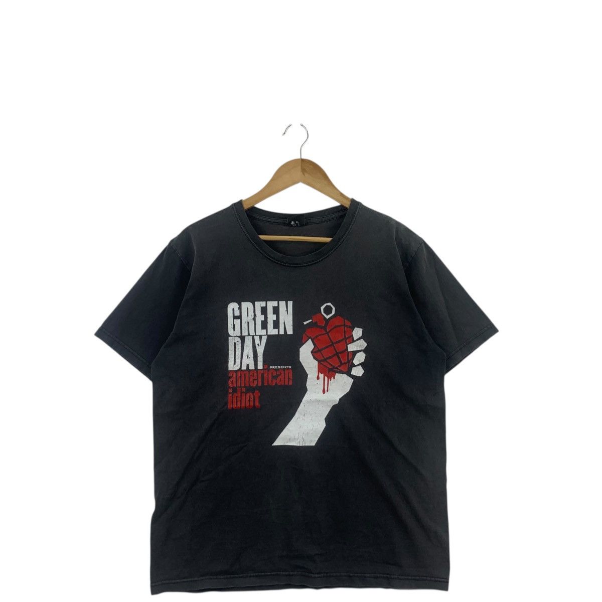 Band Tees Vintage GREEN DAY American Idiot Album Distress Tee Shirt Size US M / EU 48-50 / 2 - 3 Thumbnail