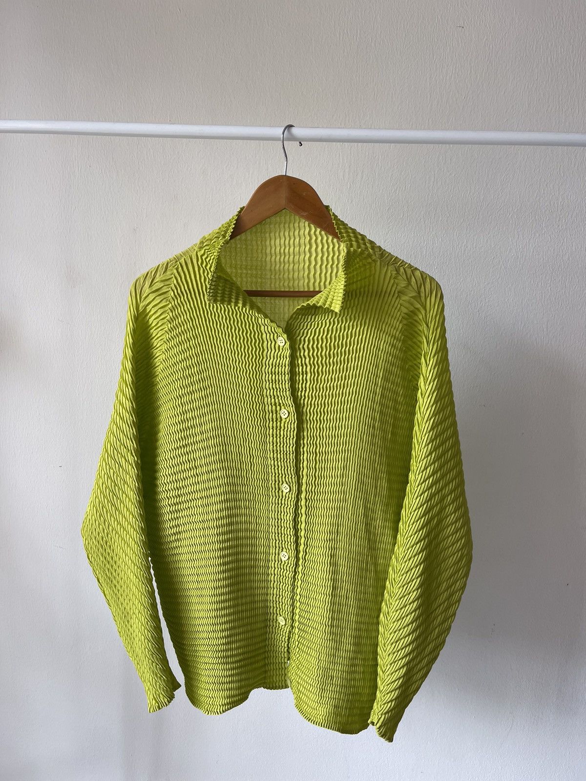 Issey Miyake × Pleats Please Issey Miyake 2000s Issey Miyake Pleats please Button up Size US L / EU 52-54 / 3 - 1 Thumbnail