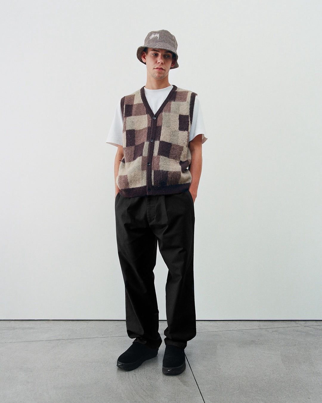 Stussy New Wobbly Check Sweater Vest Brown XS | eBay