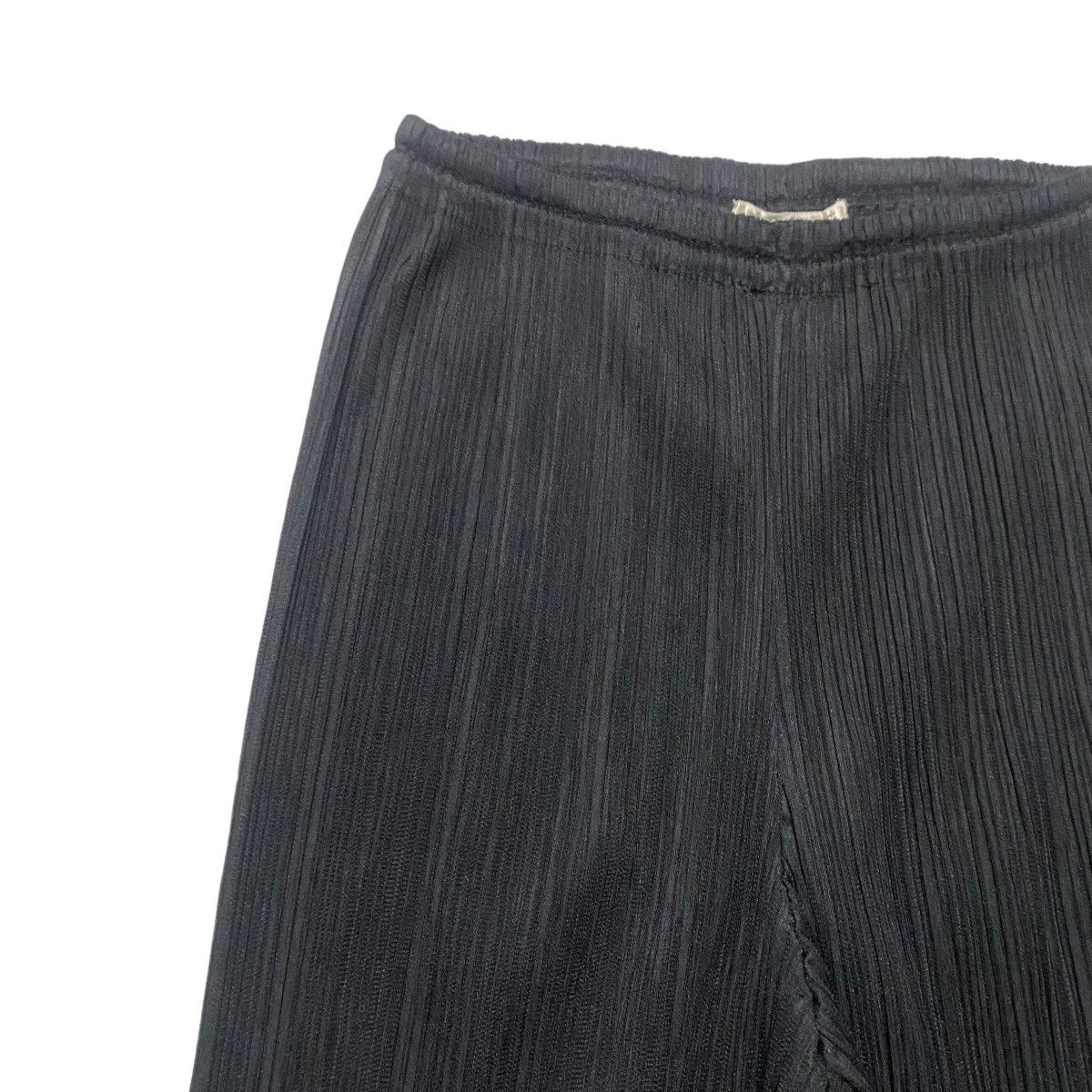 Pleats Please Issey Miyake Vintage Pleats Please Black Pants Straight Leg Size US 30 / EU 46 - 5 Thumbnail