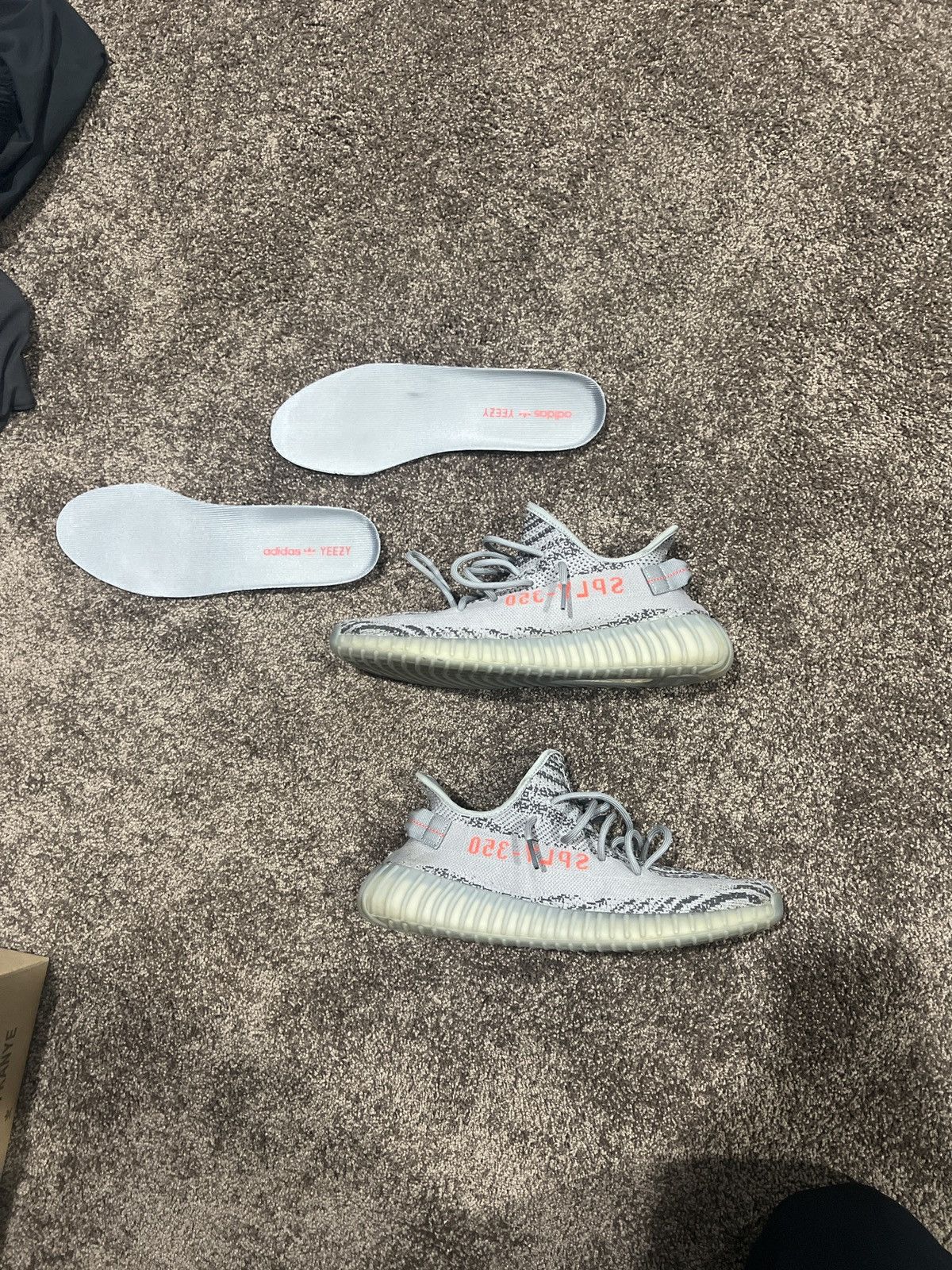 Yeezy beluga size 11