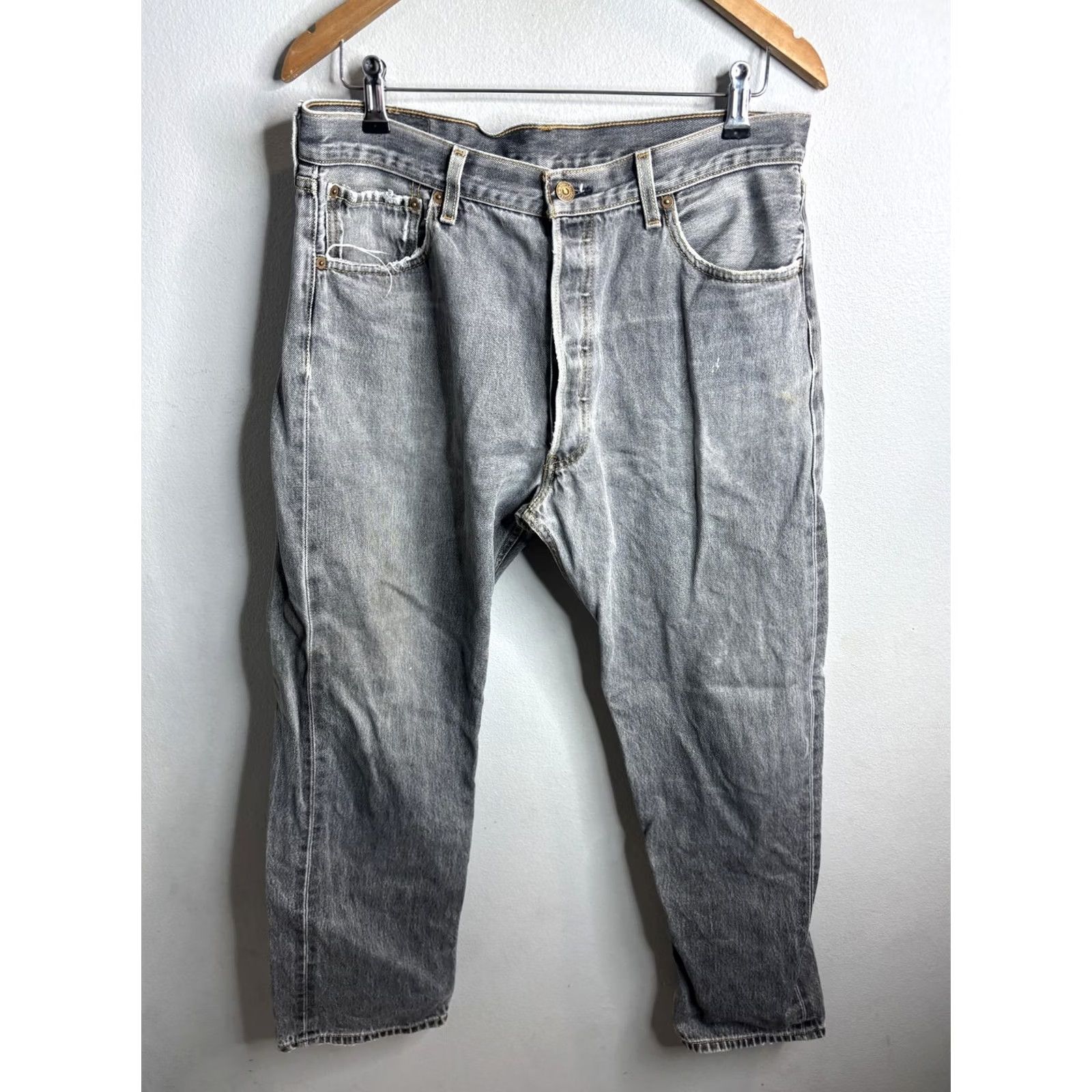 Levi's Levis Mens Jeans 36x29 Gray Faded High Rise Straight Leg Denim Distressed Size US 36 / EU 52 - 4 Thumbnail