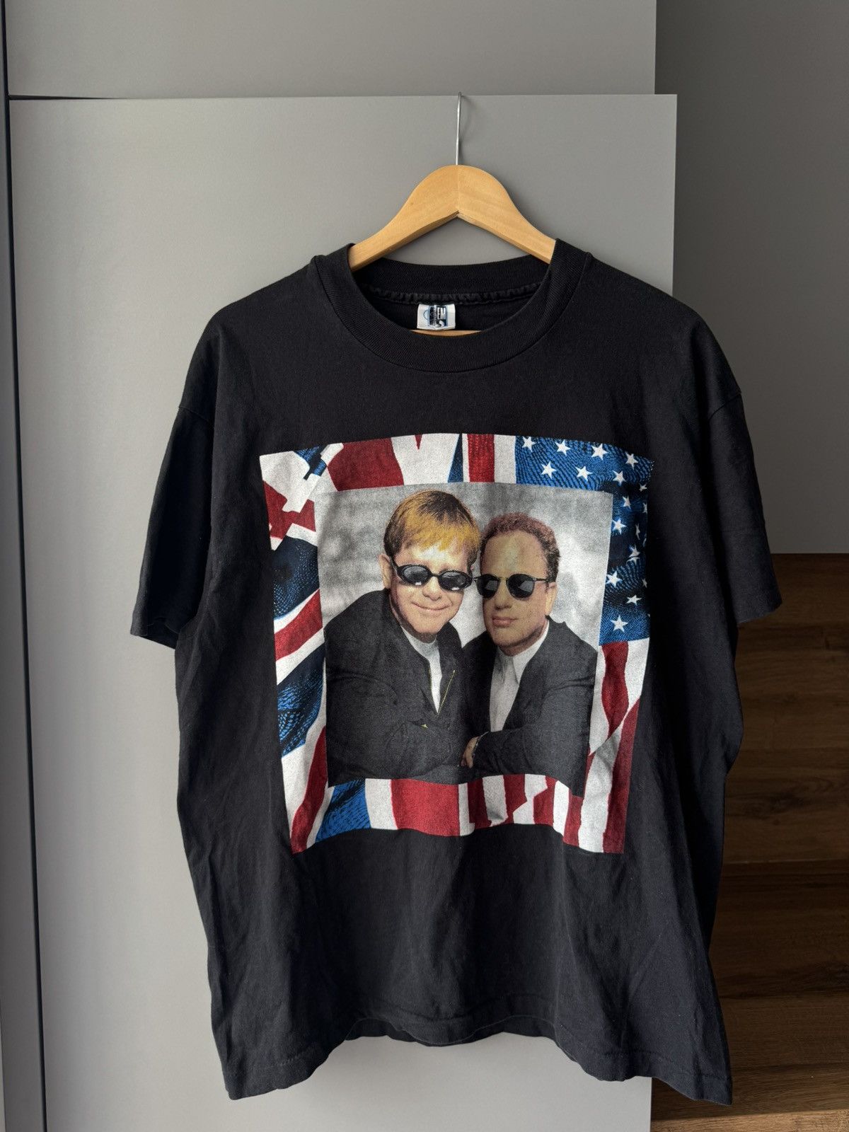 Band Tees Rare True Vintage 1994 Elton John Billy joel tour T-shirt Size US XL / EU 56 / 4 - 1 Thumbnail