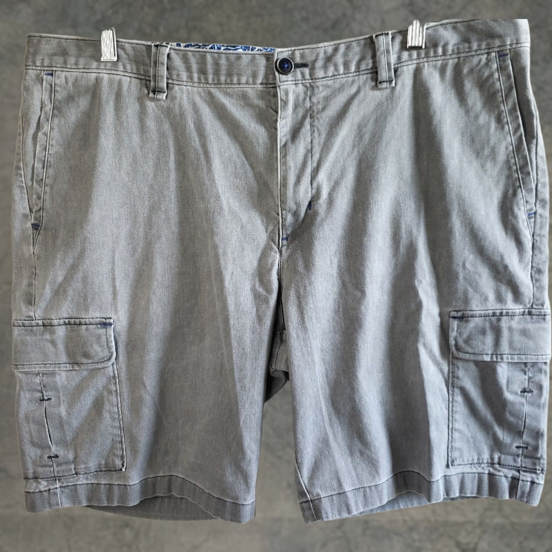 Tommy Bahama Tommy Bahama Cargo Shorts Men's 40W x 10L Faded Blue Cotton Spandex Canvas Flat Front Pocket Sailfish Casual Comfort Beach Summerspringfall Mens Size US 40 / EU 56 - 1 Thumbnail