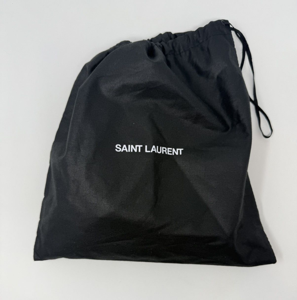 Yves Saint Laurent Saint Laurent Cassandre Envelope Chain Wallet Size ONE SIZE - 10 Thumbnail