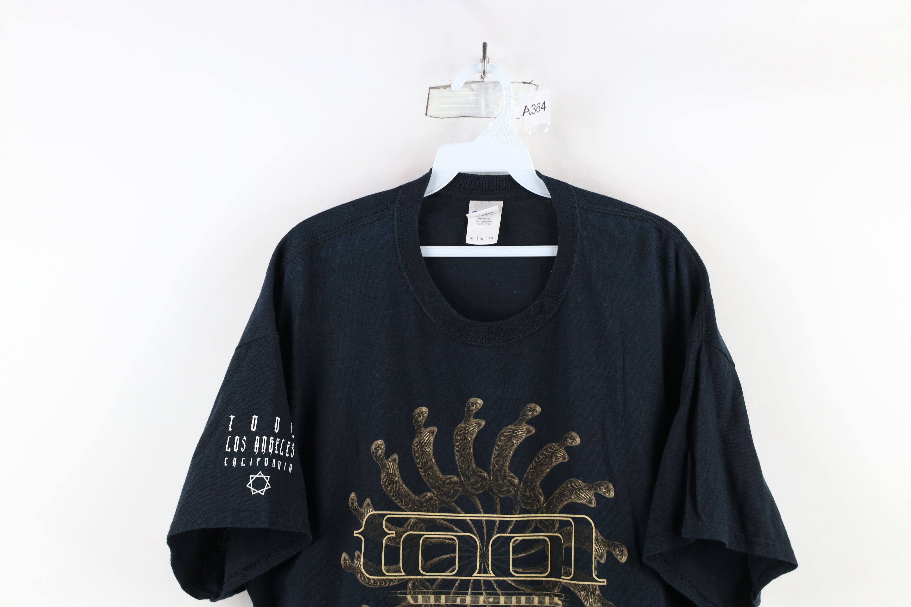 Vintage Vintage Y2K 2007 Vicarious Tool Band Short Sleeve T-Shirt Size US XL / EU 56 / 4 - 2 Thumbnail