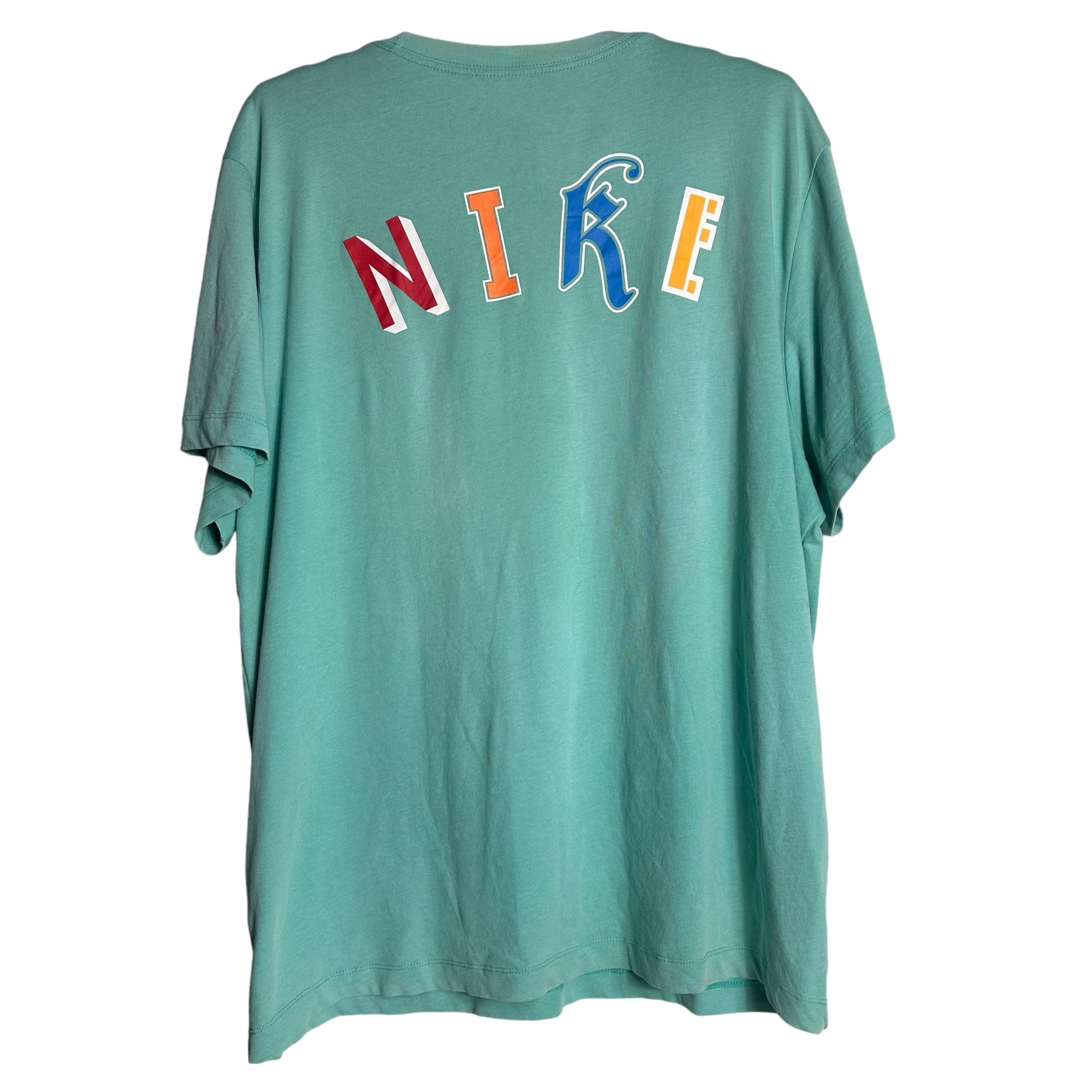 Nike 🔥RARE🔥Nike Basketball Multicolor Logo Spell Out T-shirt Size US XXL / EU 58 / 5 - 3 Thumbnail