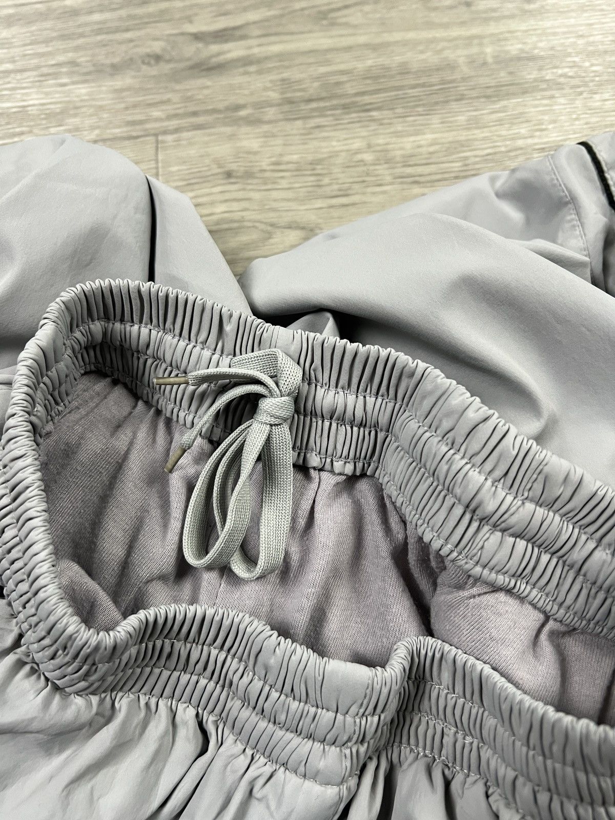 Puma VINTAGE 90s PUMA Nylon Track Pants Size L Size US 33 - 9 Thumbnail