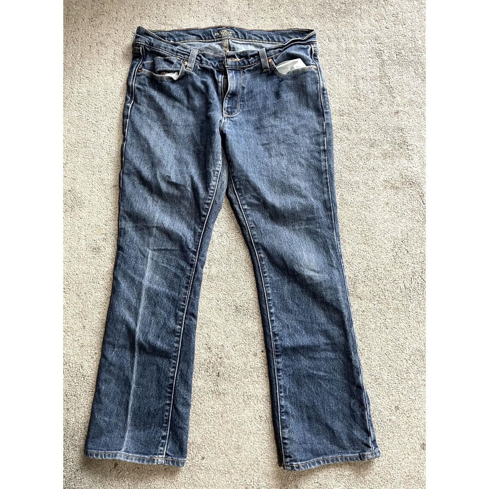 Old Navy Old Navy The Flirt Jeans Womens 12 Short Straight Cuff Pockets Blue Size 34" / US 12 / IT 48 - 2 Thumbnail