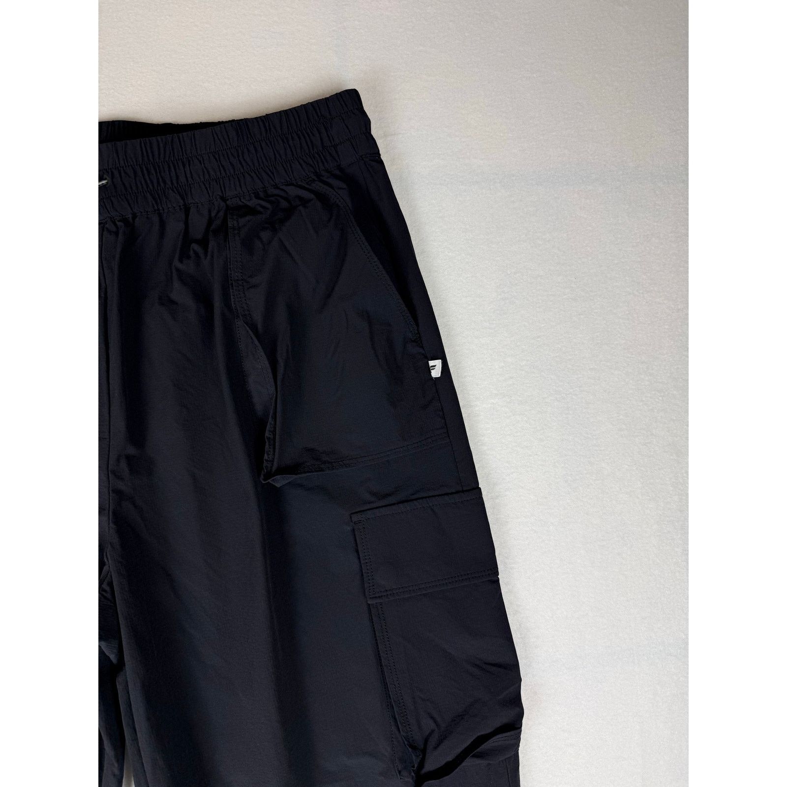 Fabletics fabletics men jogger pants size XL in very good condition Size US 27 - 7 Thumbnail