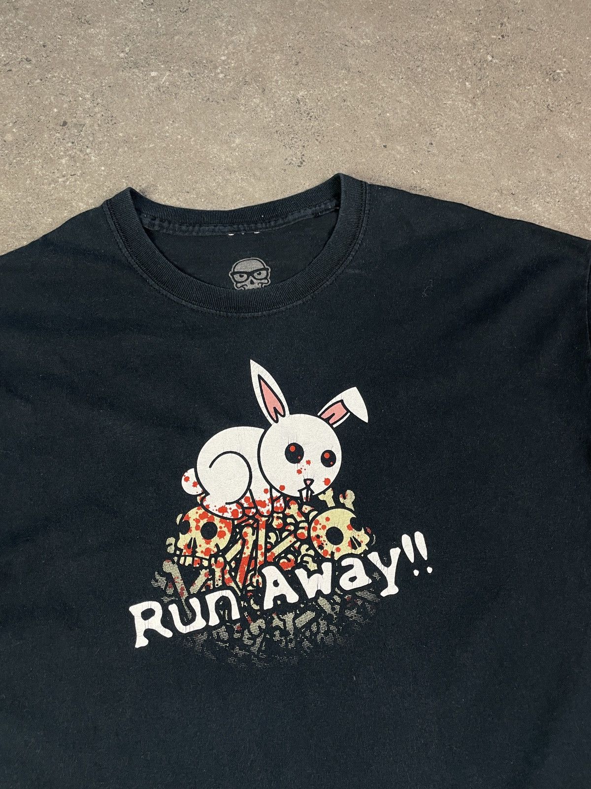 The Game × Vintage Jinx Monty Python Killer Rabbit Run Away Faded Black Tee Size US L / EU 52-54 / 3 - 2 Thumbnail