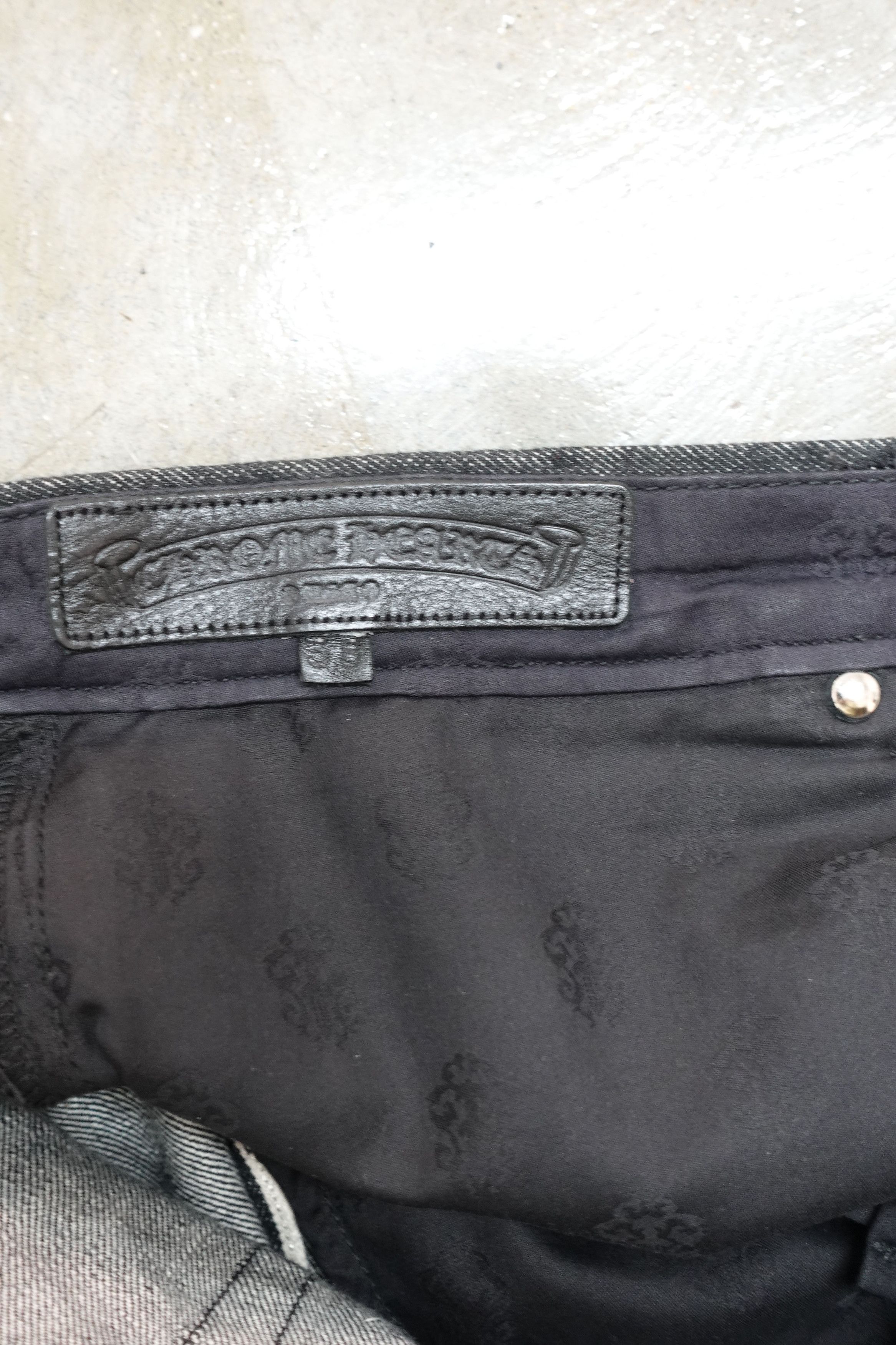 Chrome Hearts CHROME HEARTS FLEUR KNEE STAR PATCH JEANS BLACK Size US 38 / EU 54 - 6 Thumbnail