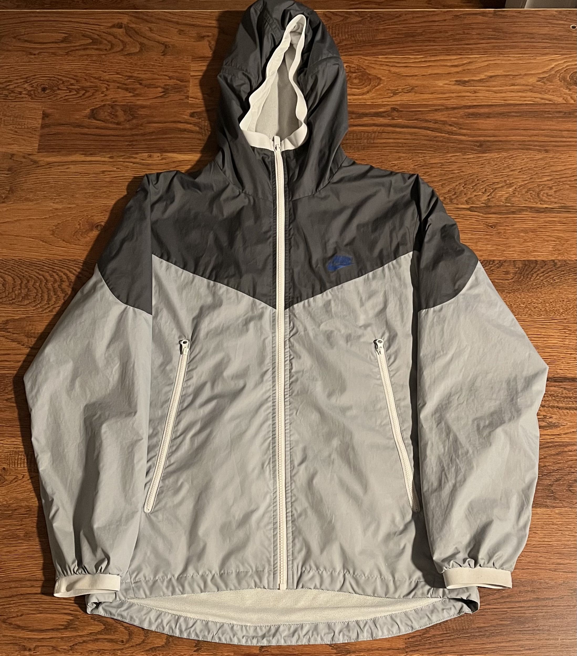 Nike Nike Windrunner Hooded Windbreaker Jacket Full Zip Size US S / EU 44-46 / 1 - 1 Thumbnail