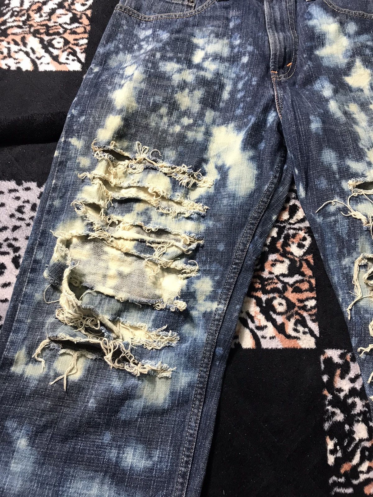 Levi's vintage Levis 569 distressed denim size 34 short rAre design Size US 34 / EU 50 - 3 Thumbnail