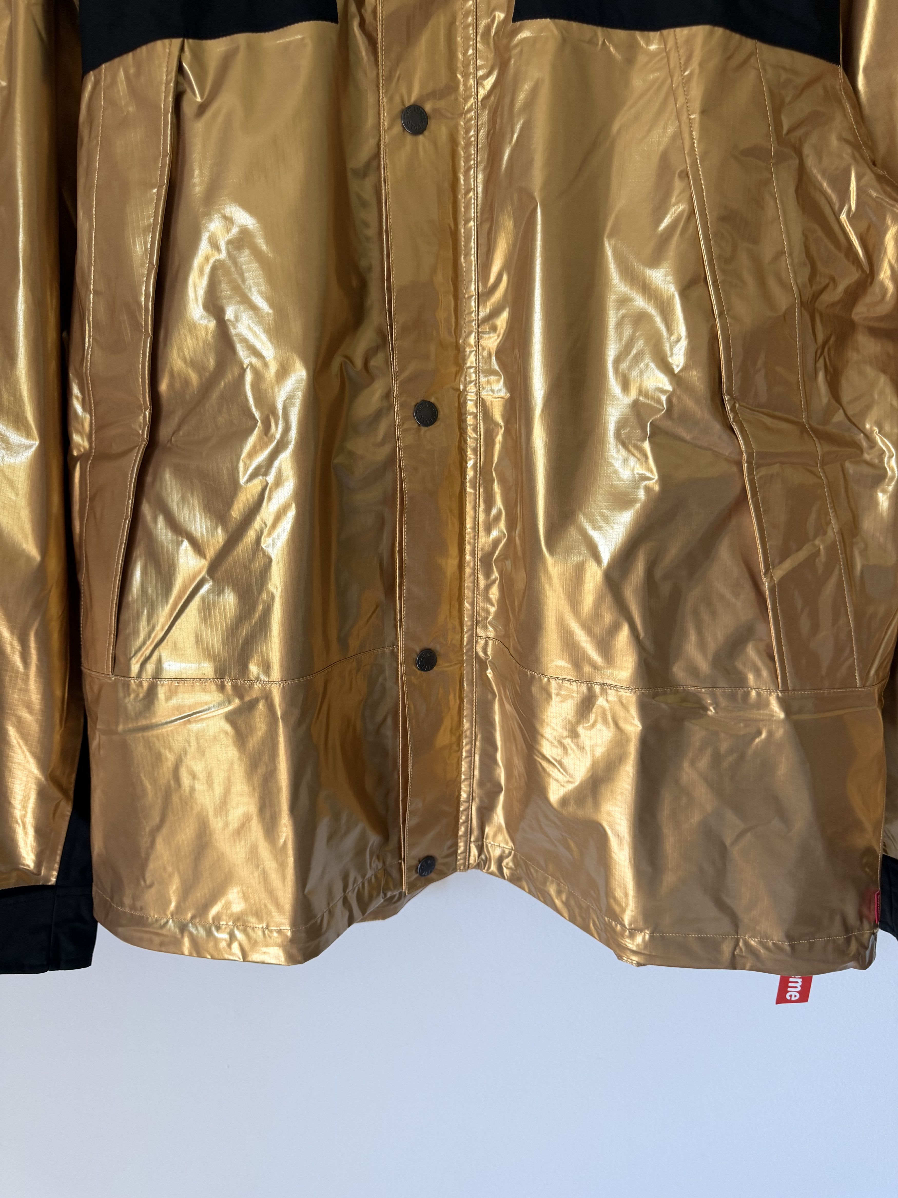 Supreme × The North Face Supreme The North Face Mountain Parka in Metallic Gold Size US XL / EU 56 / 4 - 3 Thumbnail