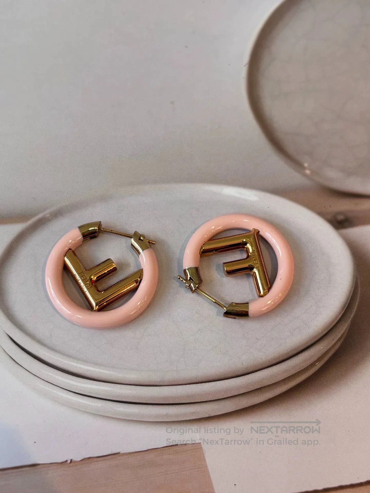 Fendi Fendi Enamel Pink F Circle Earrings. Size ONE SIZE - 5 Thumbnail