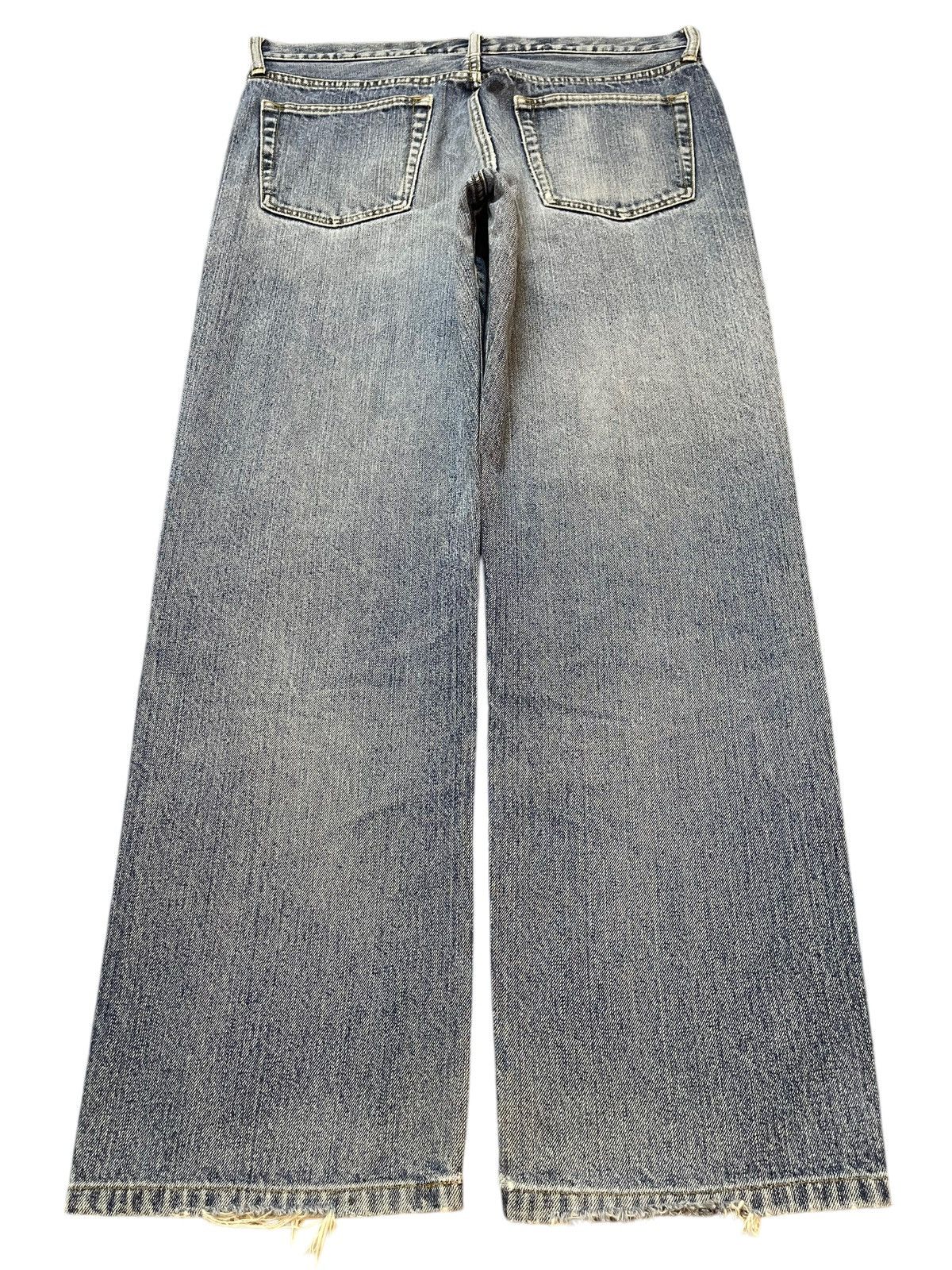 Uniqlo Vintage Japanese Uniqlo Blue Faded Wash Distress Loose Jeans Size US 33 - 2 Thumbnail