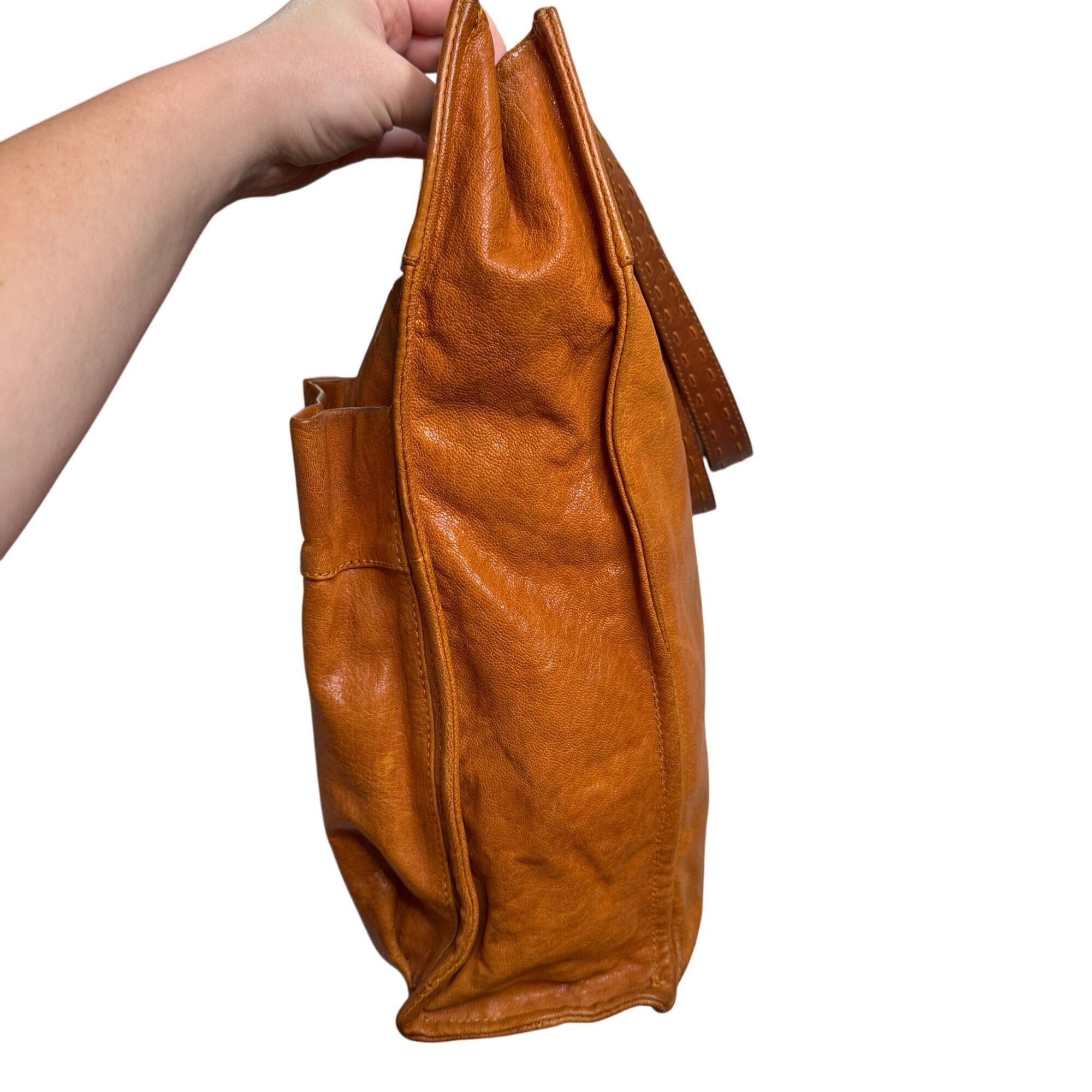 Bcbgmaxazria RETRO 70's BCBG Maxazria Leather HIPPIE Tote BOHO Bag Purse Size ONE SIZE - 13 Thumbnail