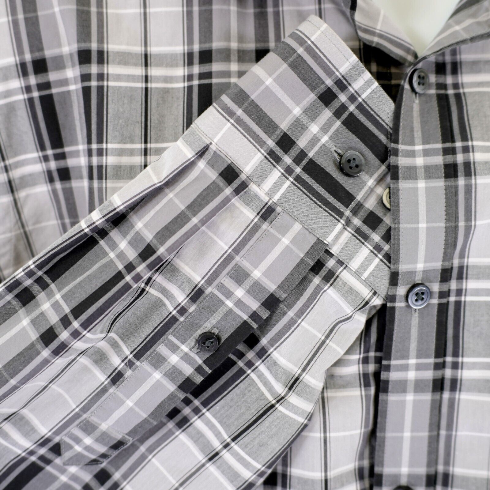 Express Express Fitted Gray Black Plaid Large 15-16.5 Collared Dress Size US L / EU 52-54 / 3 - 2 Thumbnail