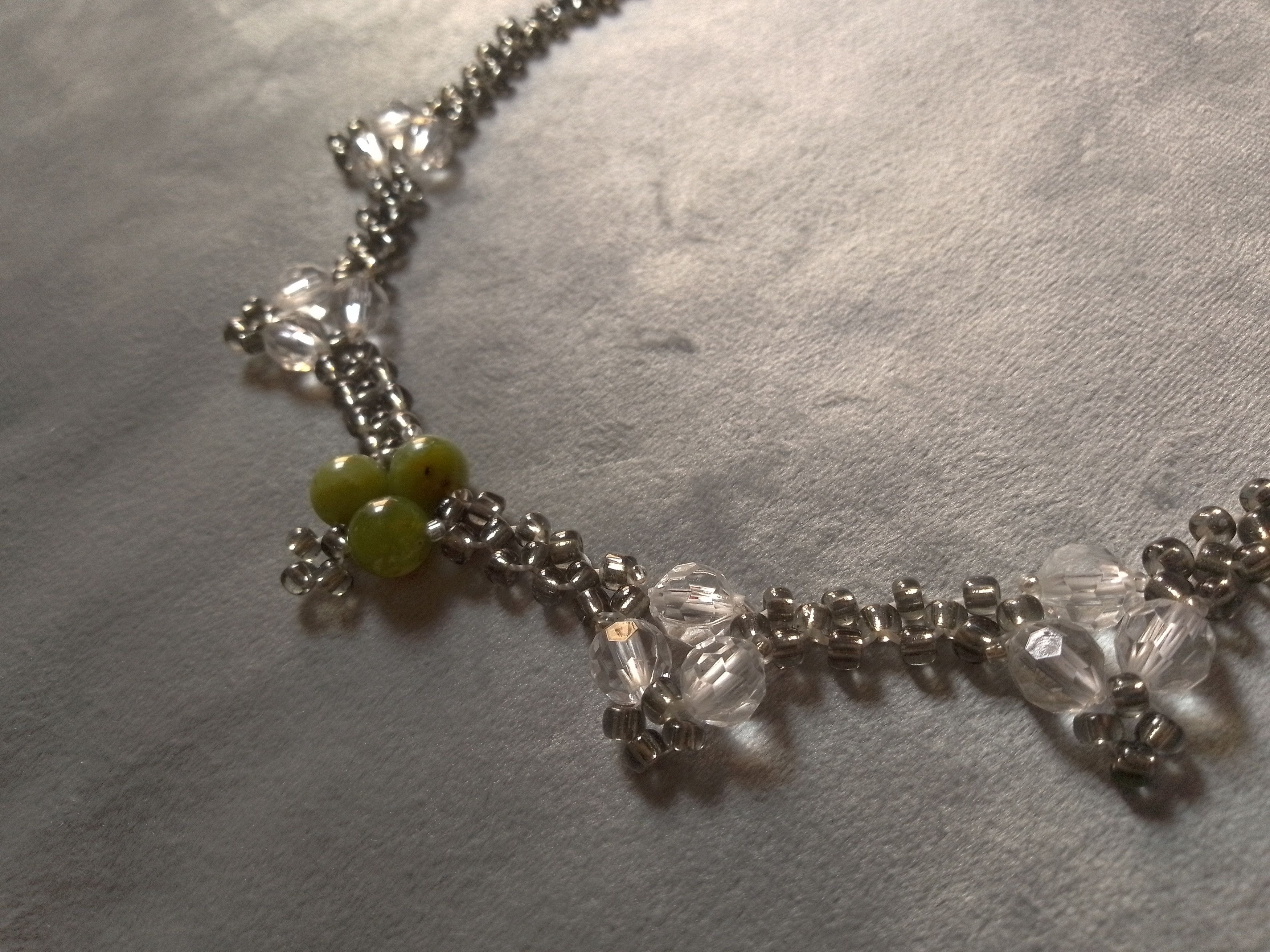 Handmade Elegant Necklace Green with natural jade gemstones Size ONE SIZE - 6 Thumbnail