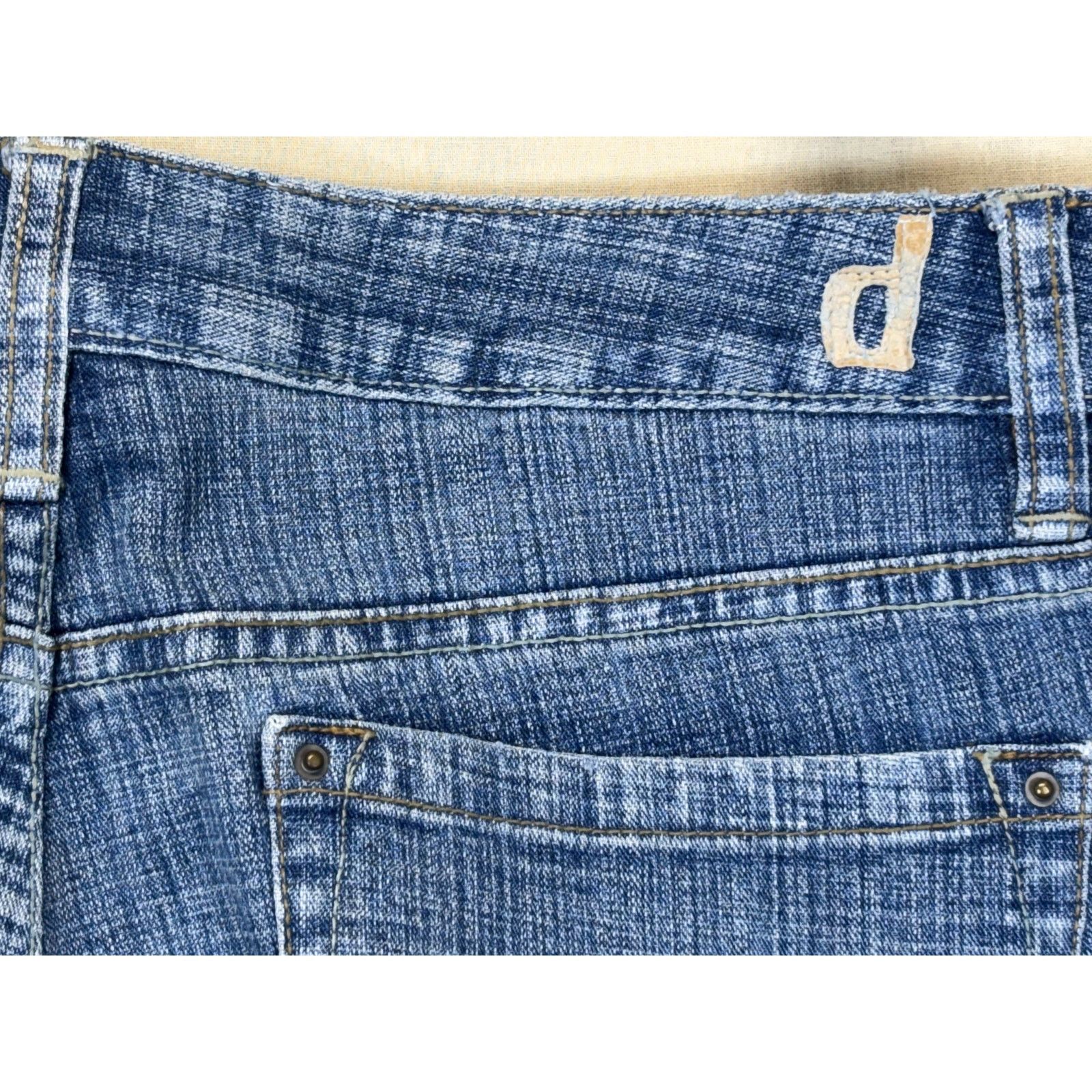 The Unbranded Brand d jeans Bootcut Jeans Blue Denim Floral Embroidered Flare Size 34" / US 12 / IT 48 - 12 Thumbnail