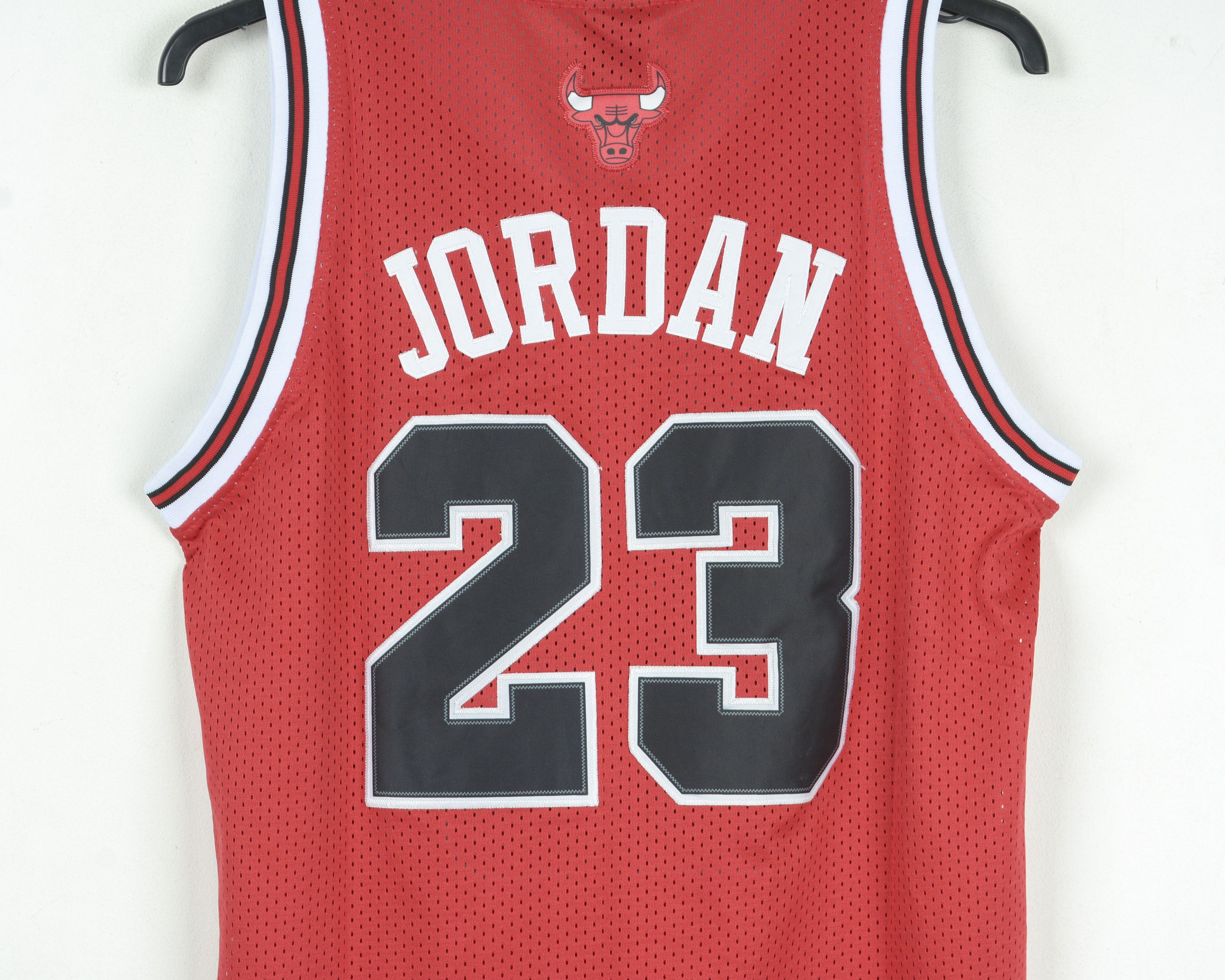 Jordan Brand Chicago Bulls Michael Jordan #23 S Men's Tank Shirt Jersey Size US S / EU 44-46 / 1 - 7 Thumbnail