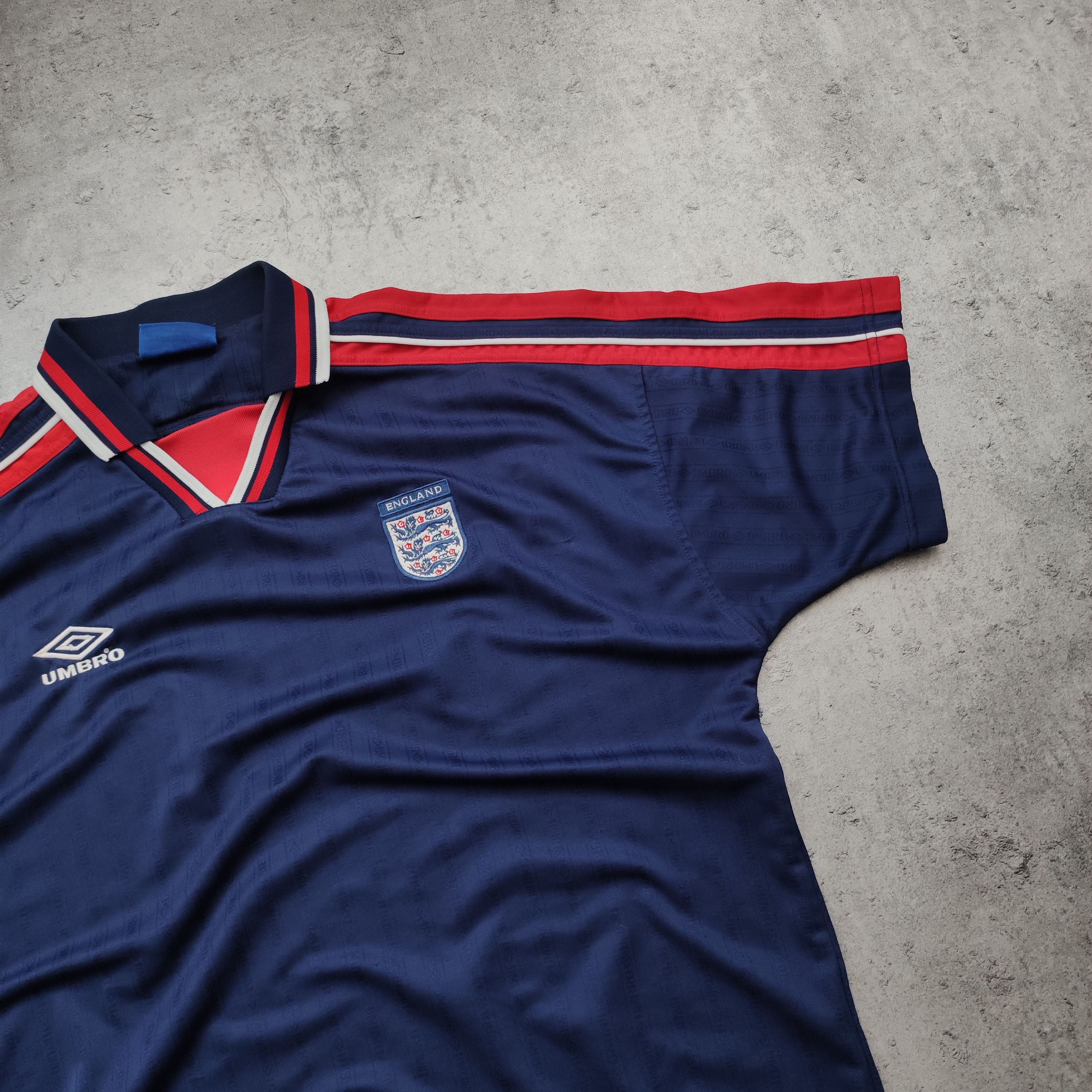 Umbro × Vintage Vintage RARE 90s Umbro x England National Football Kit Size US XL / EU 56 / 4 - 3 Thumbnail