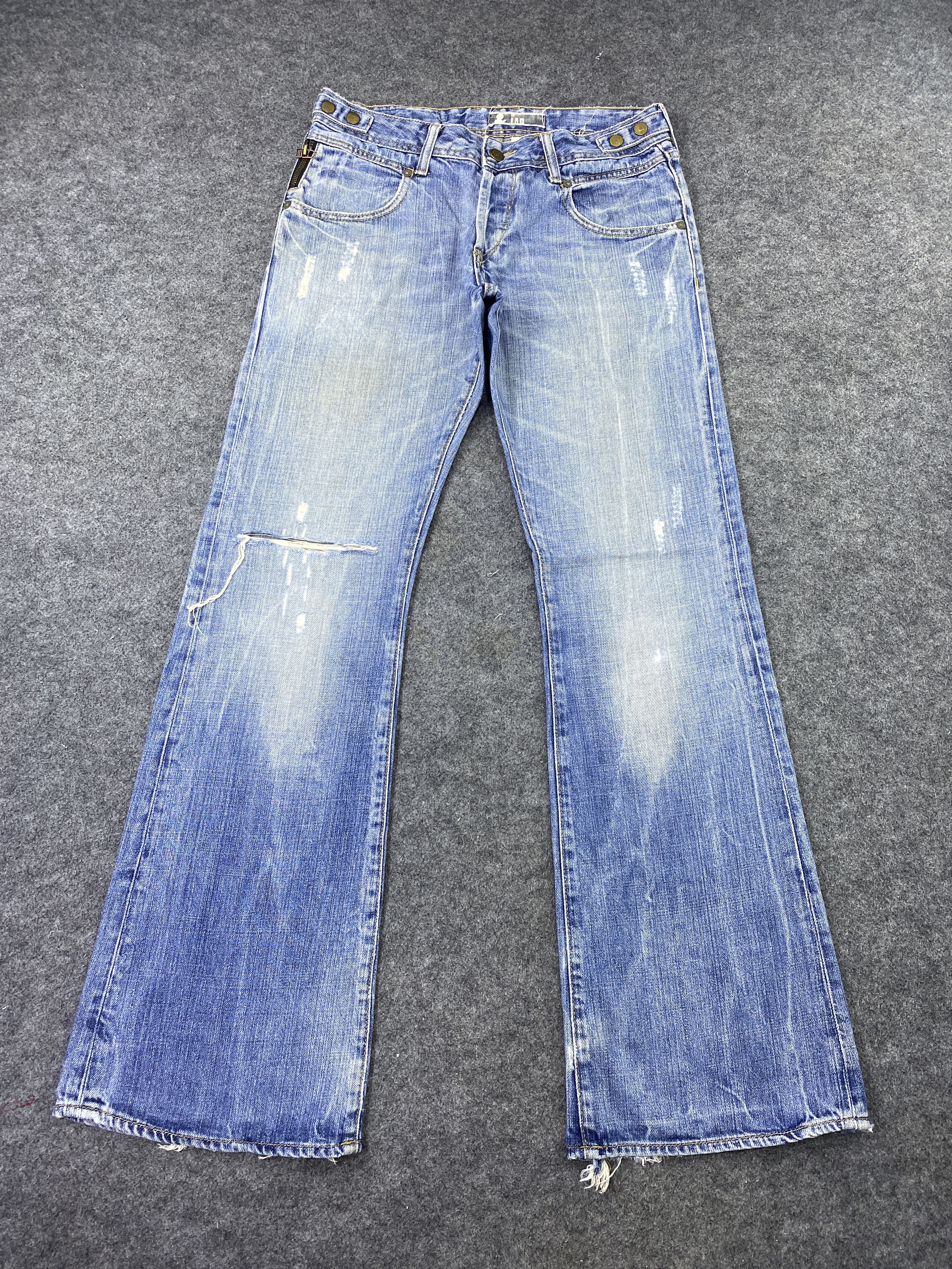 Jean & Distressed Blue Wash Flare Denim - J974 Size US 32 / EU 48 - 2 Thumbnail
