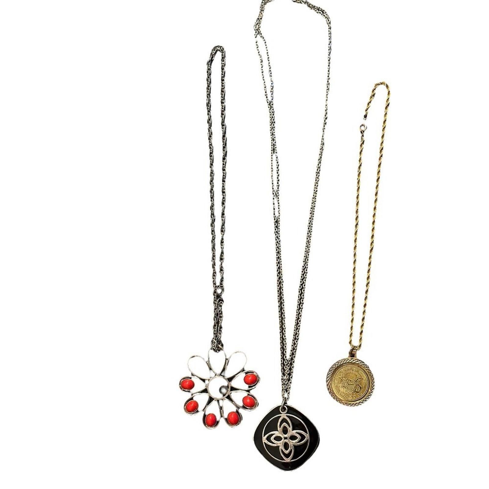 Vintage Lot of 3 Pendant Necklaces Size ONE SIZE - 1 Thumbnail