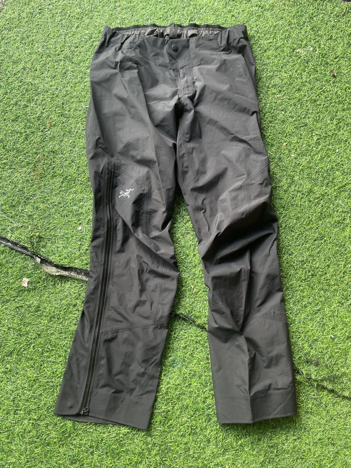 Arc'teryx Arc’teryx Zeta SL Rain Pants – Men’s Size 34" / US 12 / IT 48 - 1 Thumbnail