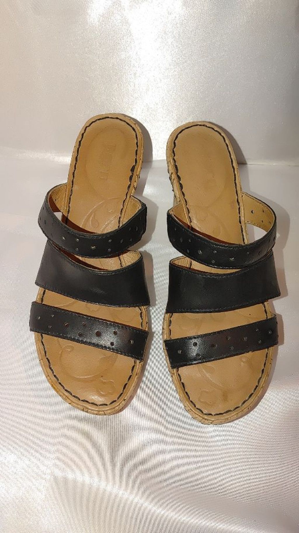 Born Born Marjorie Leather Cork Wedge Sandals Size 6 Size US 6 / IT 36 - 5 Thumbnail