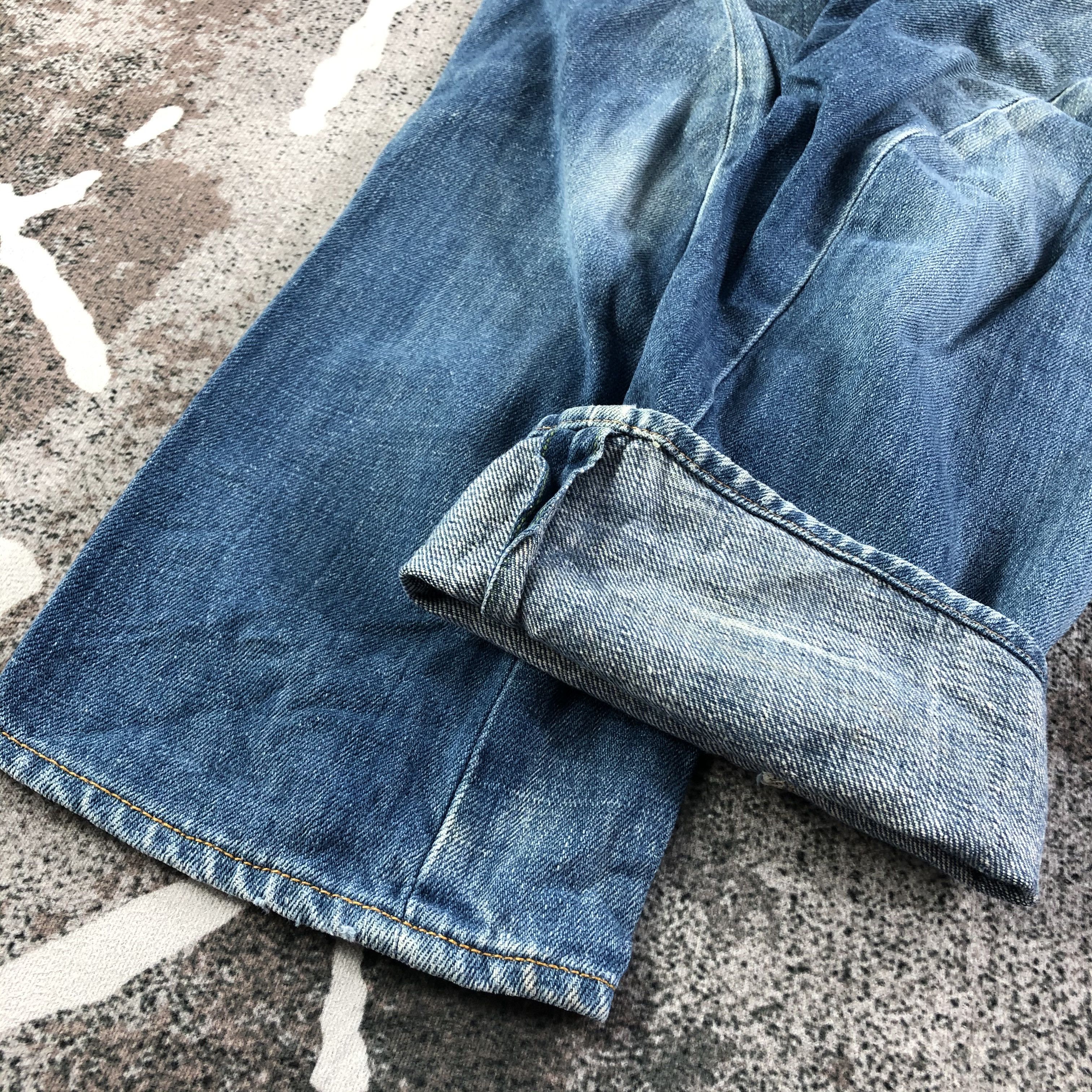Levi's Vintage Levis Jeans Faded Blue Denim KJ1590 Size US 28 / EU 44 - 5 Thumbnail