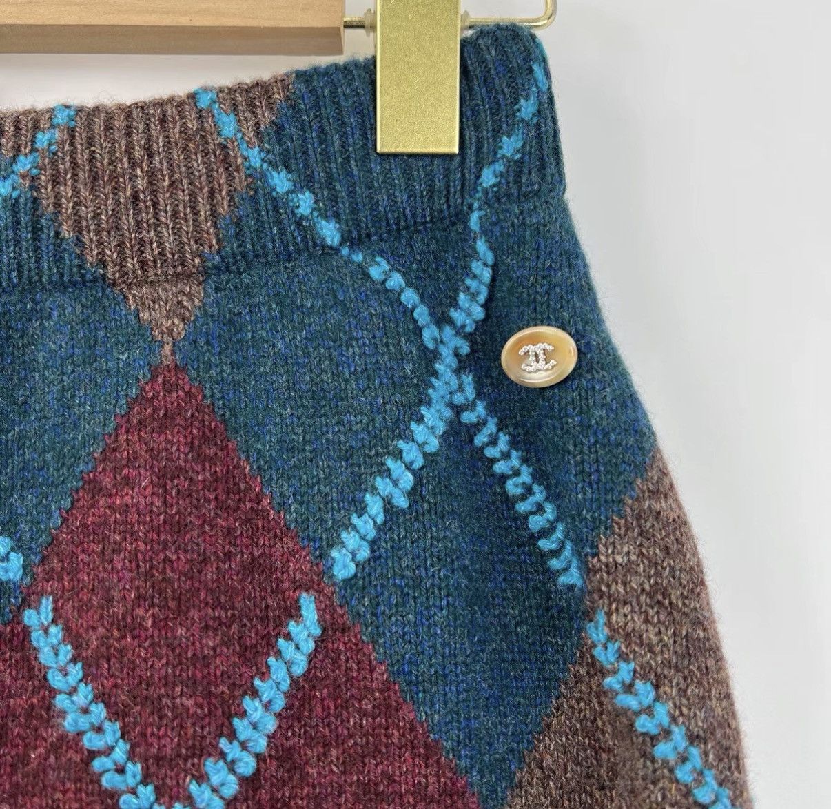 Chanel Chanel 24A Color Block Quilted Cashmere Knit Skirt K12 Size 25" / US 0 / IT 36 - 4 Thumbnail