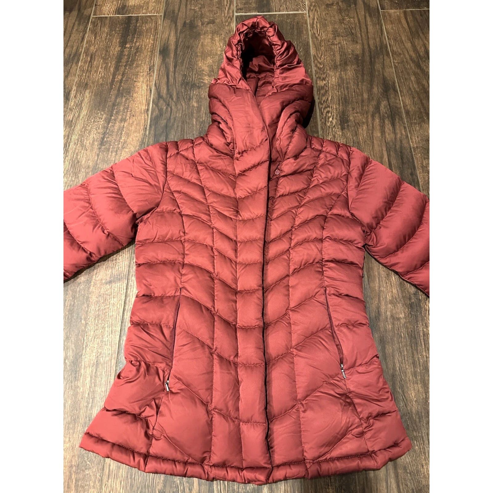 Patagonia Patagonia Womens Downtown Loft Red Quilted Down Parka Jacket S Red Quilted Down Parka Jacket Womens Patagonia Downtown Loft Mens? Size S / US 4 / IT 40 - 4 Thumbnail