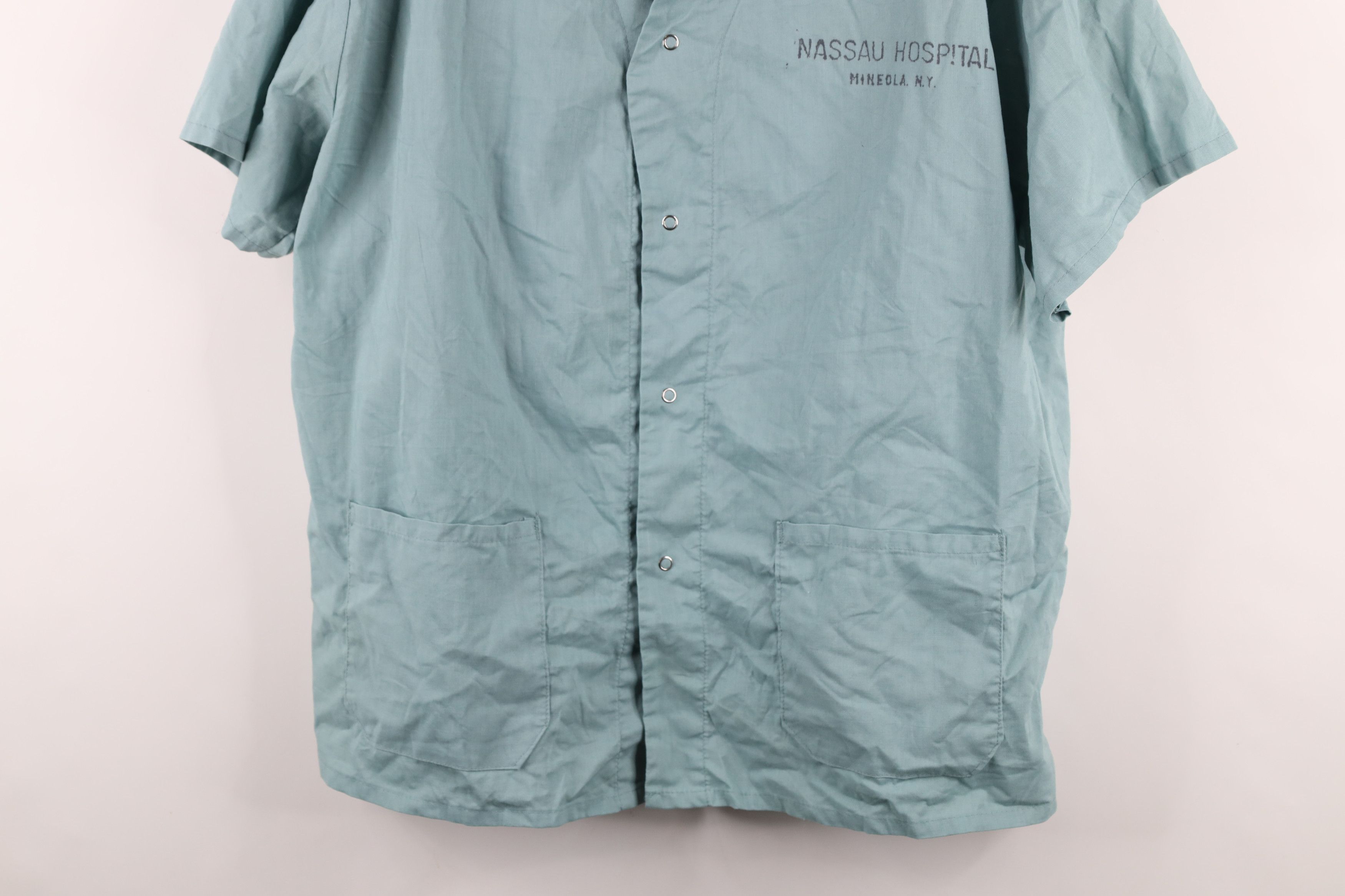 Vintage Vintage 60s Nassau Hospital New York Doctor Scrubs Shirt USA Size US L / EU 52-54 / 3 - 3 Thumbnail