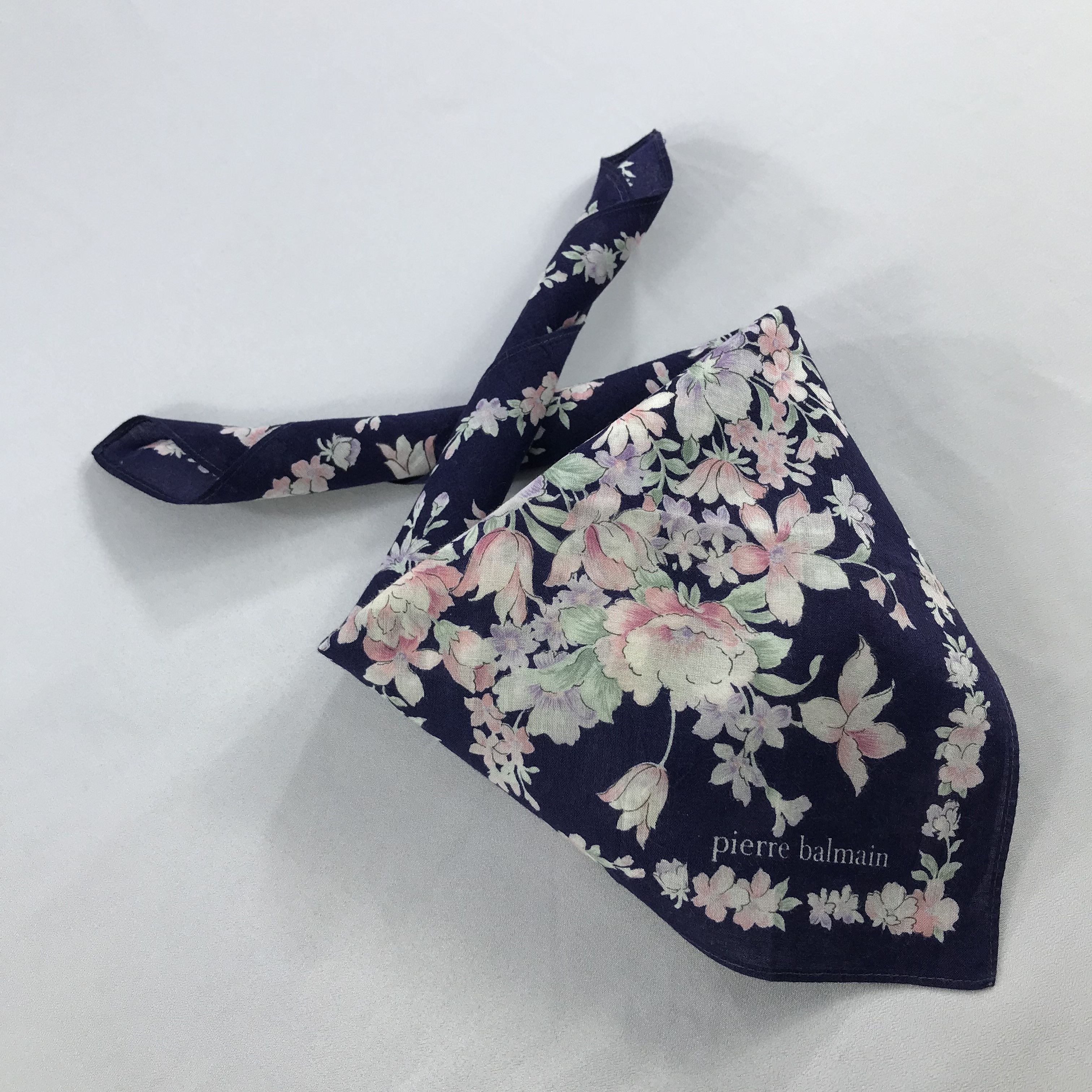 Pierre Balmain × Vintage Pierre Balmain Bandana / Handkerchief / Neckerchief -S2766A Size ONE SIZE - 4 Thumbnail