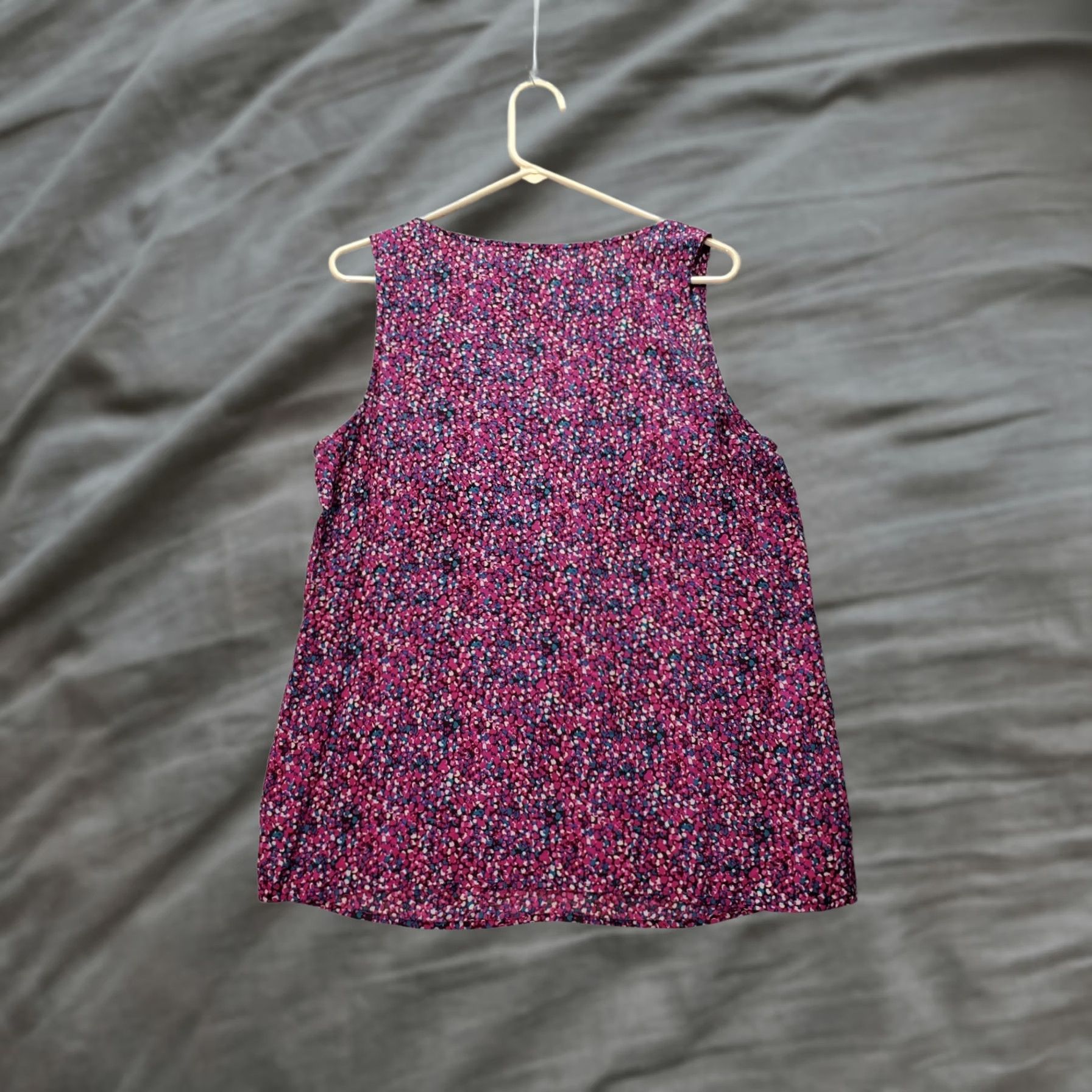 Loft LOFT Tank Top Womens Large Magenta Teal Floral Ruffle Sleeveless V Neck Pullover Size L / US 10 / IT 46 - 1 Thumbnail