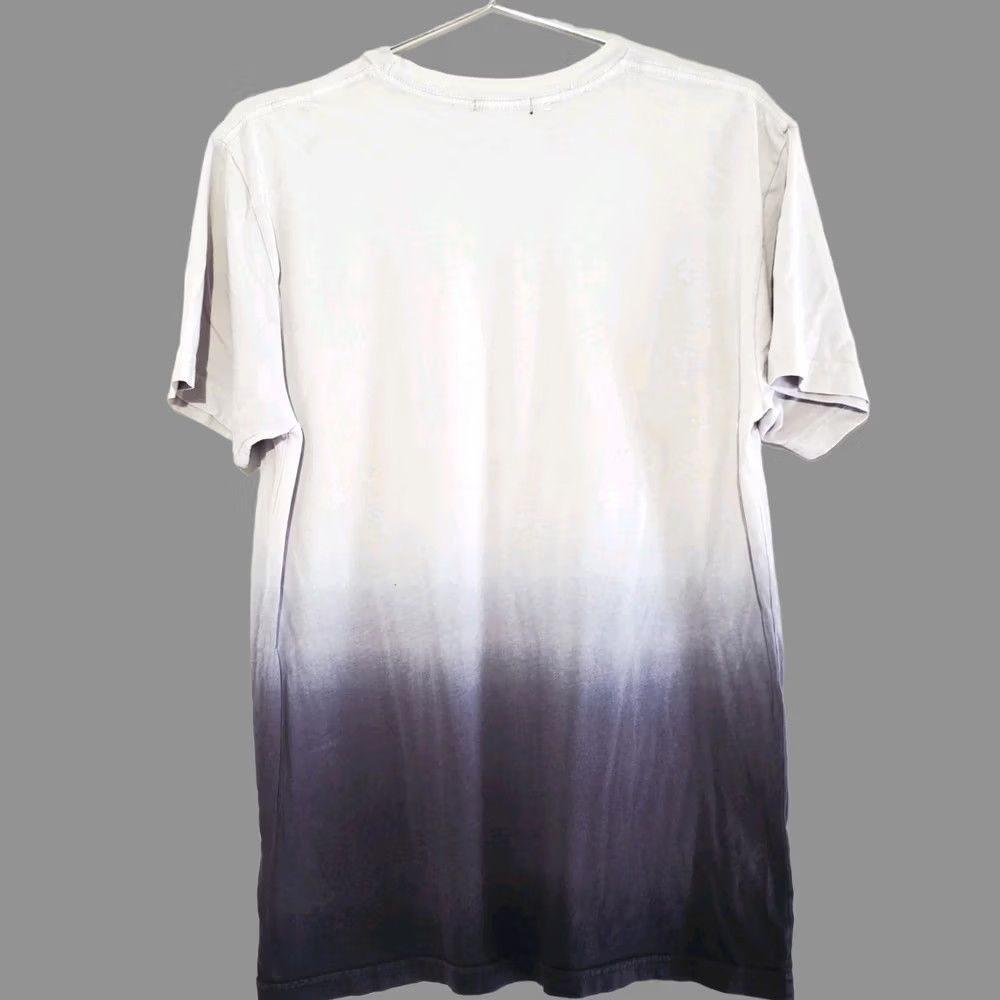 Fashion Nova Fashion Nova Men's Crew Neck short-sleeve ombre t-shirt. Small/medium Read Size US M / EU 48-50 / 2 - 1 Thumbnail