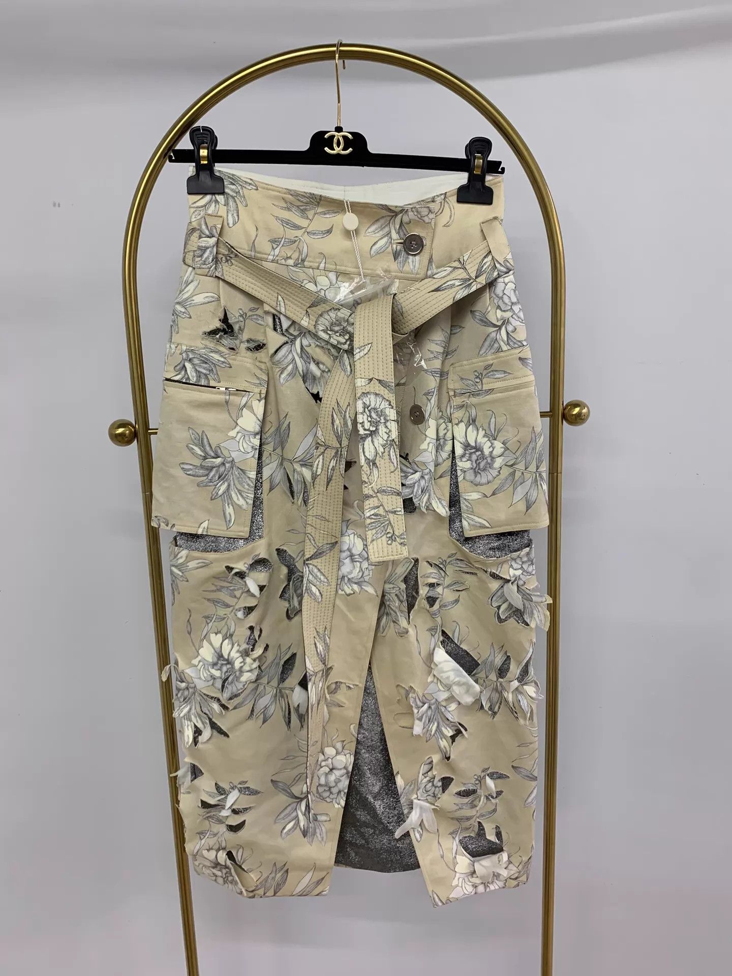 MM6 MM6 Maison Margiela khaki floral distressed skirt Size 27" / US 4 / IT 40 - 1 Thumbnail