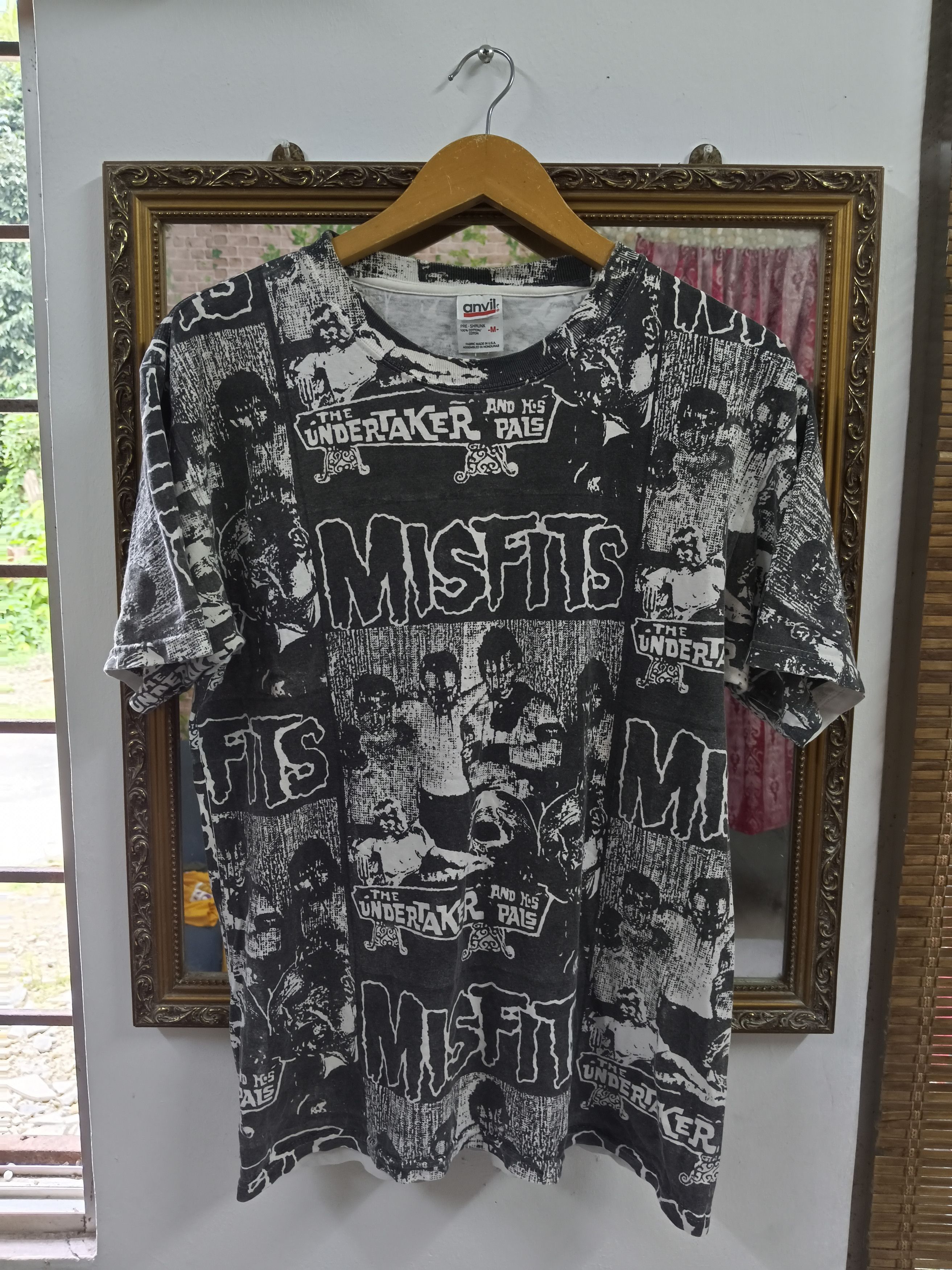 Misfits × Vintage MISFITS X HORROR MOVIE THE UNDERTAKER AND HIS PALS RARE🔥 Size US M / EU 48-50 / 2 - 1 Thumbnail
