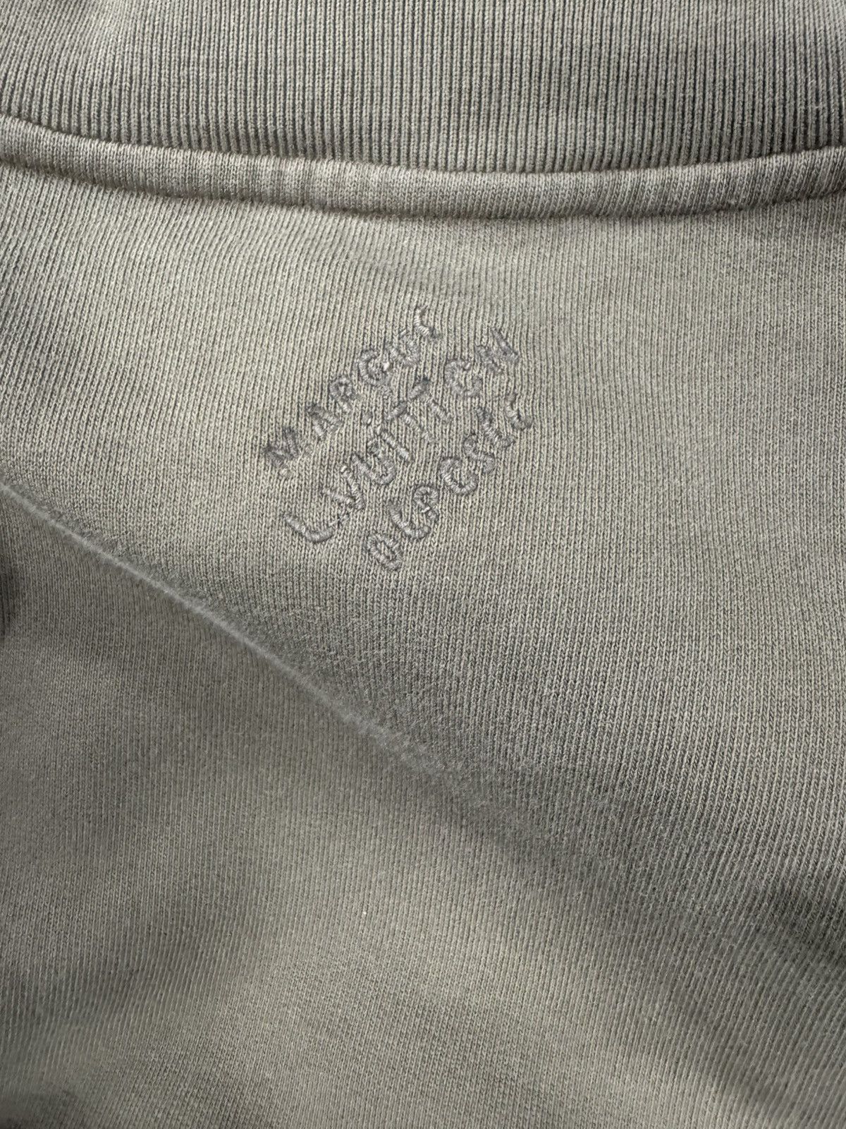 Louis Vuitton Louis Vuitton Lovers Embroided Sweater Size US XL / EU 56 / 4 - 3 Thumbnail