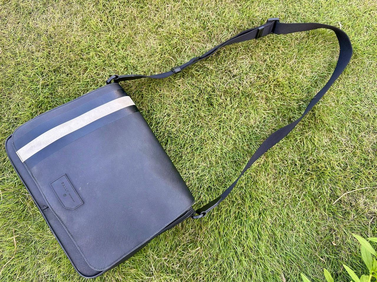 Bally Authentic Bally Surier Stripe Messenger Bag Size ONE SIZE - 1 Thumbnail