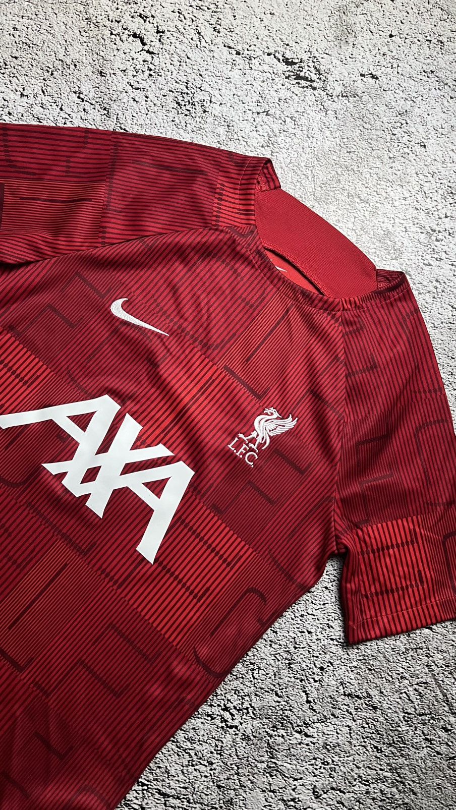 Nike 2023-2024 FC Liverpool London nike AXA pre match jersey Size US S / EU 44-46 / 1 - 2 Thumbnail