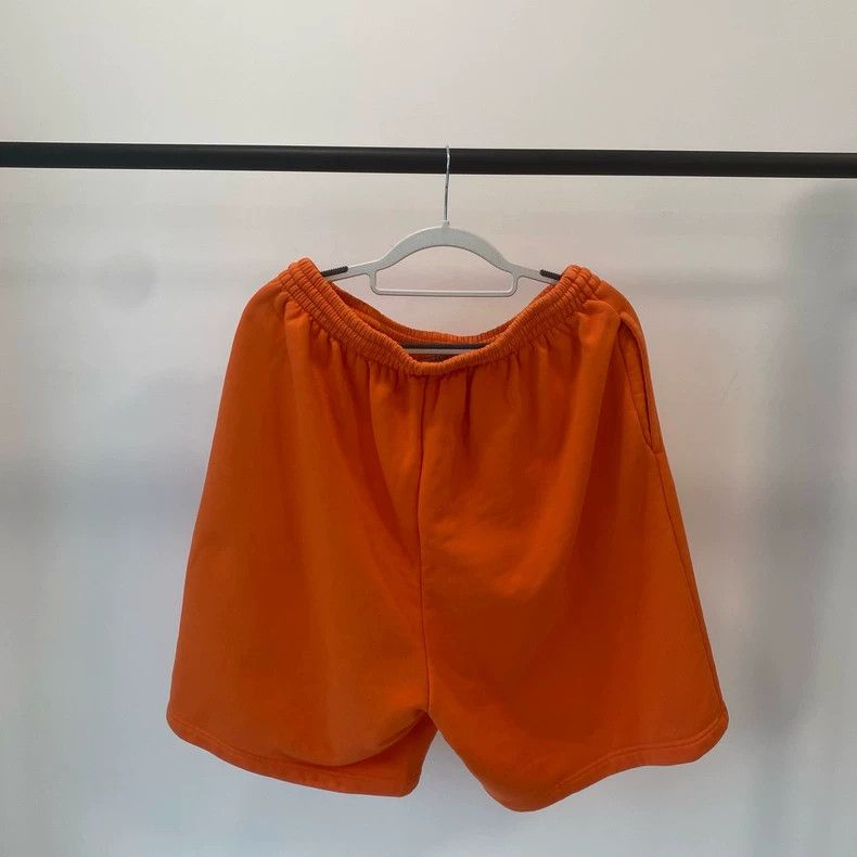 Balenciaga Balenciaga Solid Logo Straight Casual Shorts - dmc Size US 26 / EU 42 - 1 Thumbnail