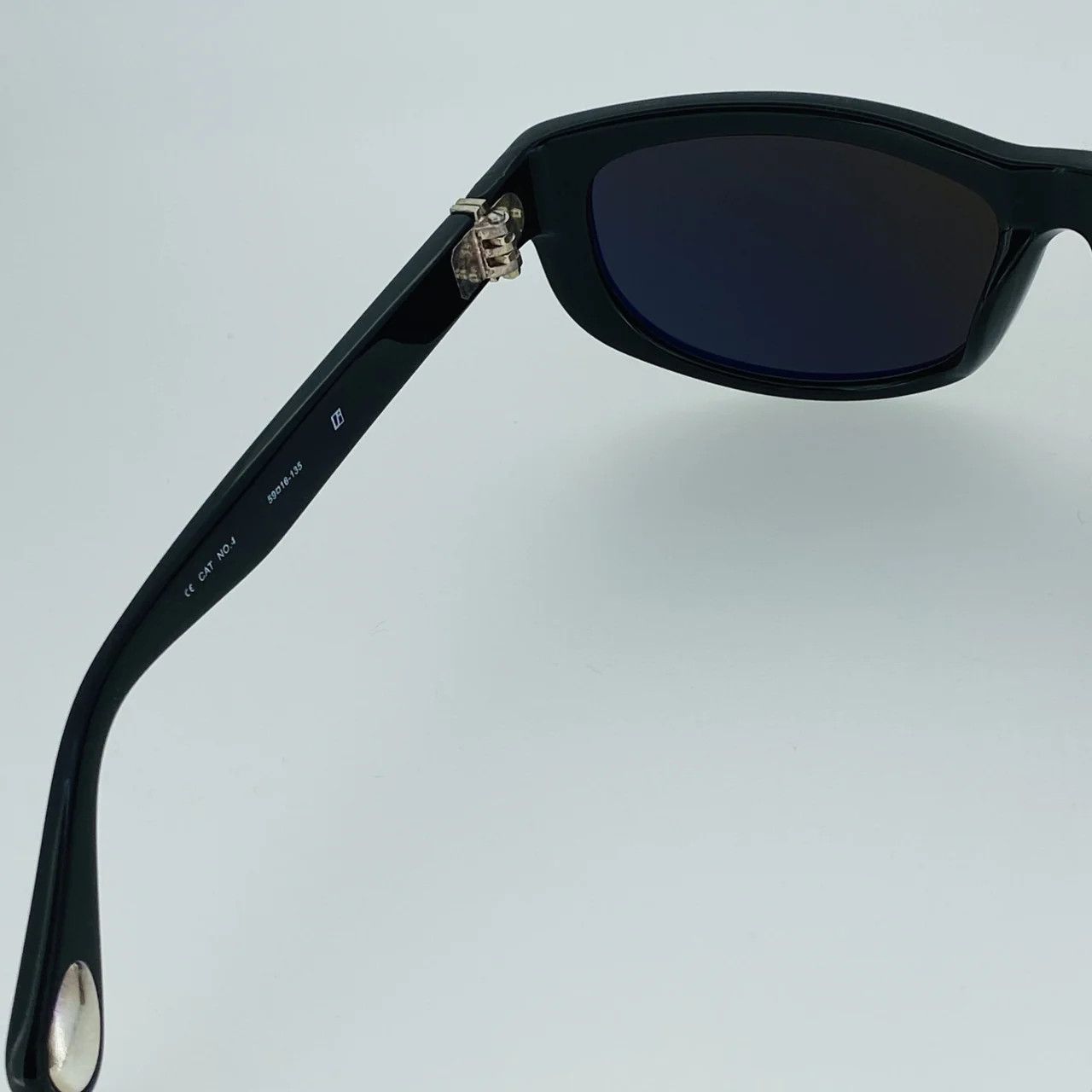 Ann Demeulemeester Ann Demeulemeester Sunglasses Cat Eye Black and Grey Size ONE SIZE - 6 Thumbnail