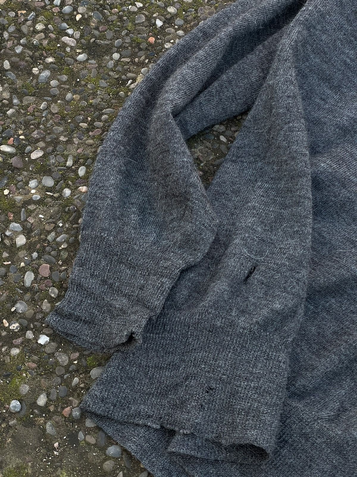 Maison Margiela Maison Margiela Distressed Sweater Size L / US 10 / IT 46 - 3 Thumbnail
